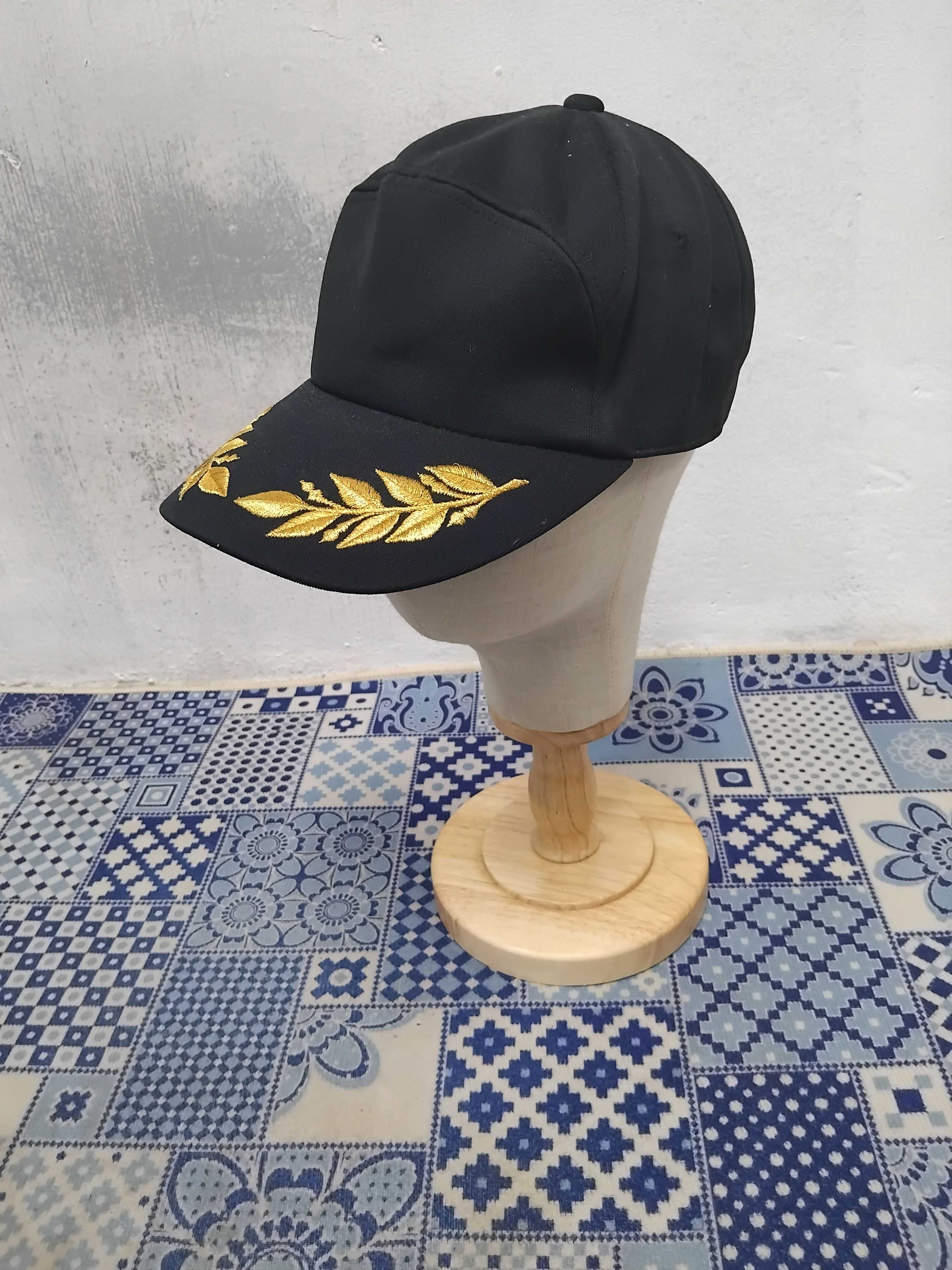 Vintage black colour inspired cap