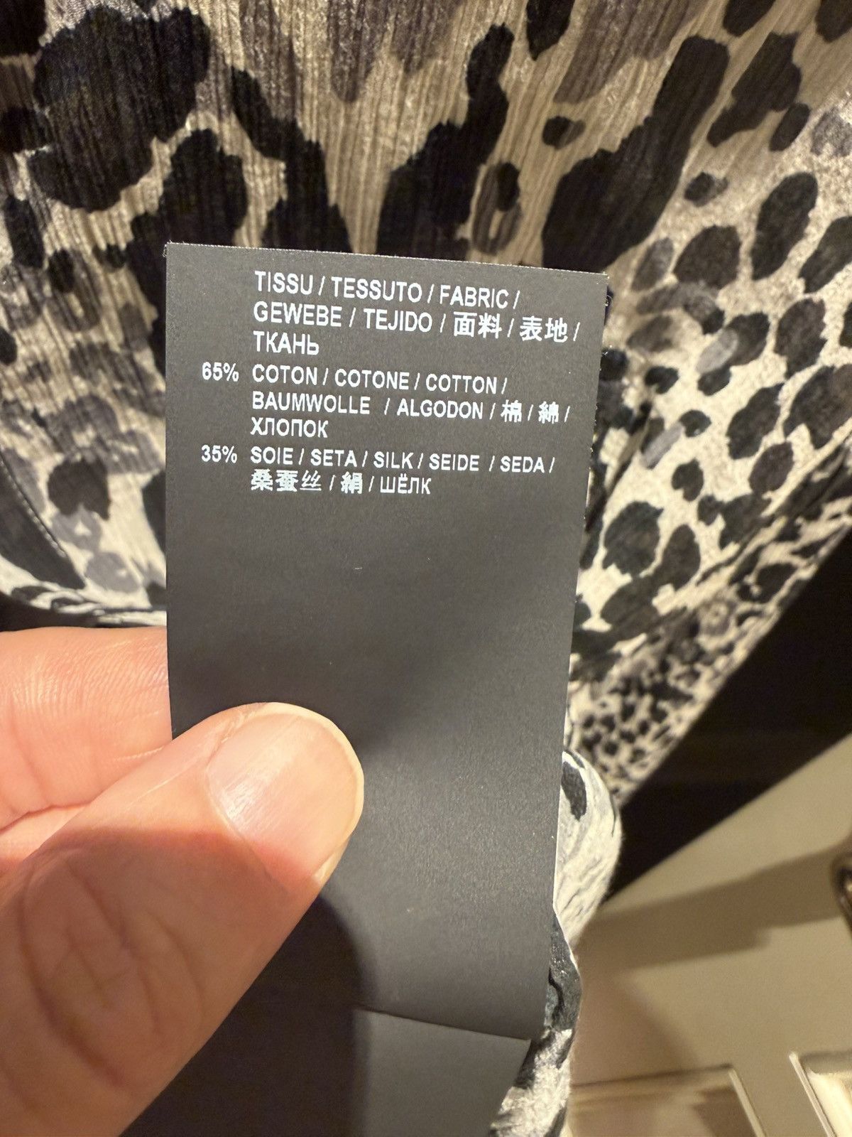 Saint Laurent Paris Snow leopard print crepe shirt size 40 Size US M / EU 48-50 / 2 - 12 Thumbnail