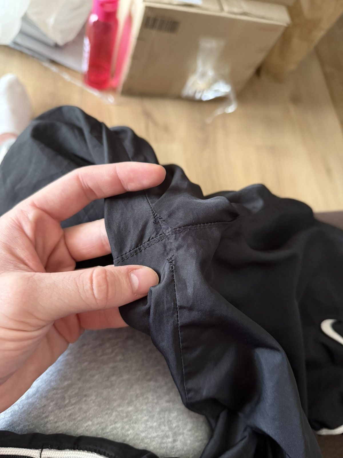 Nike VINTAGE NIKE 90s BLACK NYLON SPORT PANTS CLASSIC STREETWEAR Size US 32 / EU 48 - 13 Thumbnail