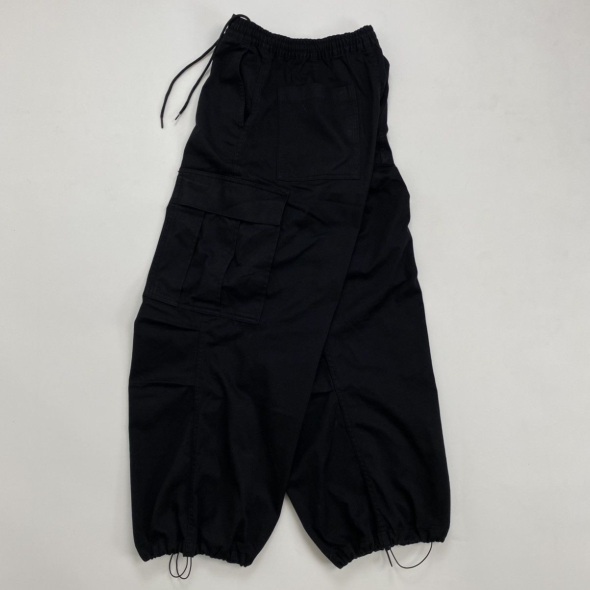 Yohji Yamamoto GU superwide cargo pants balloon Size US 30 / EU 46 - 3 Thumbnail