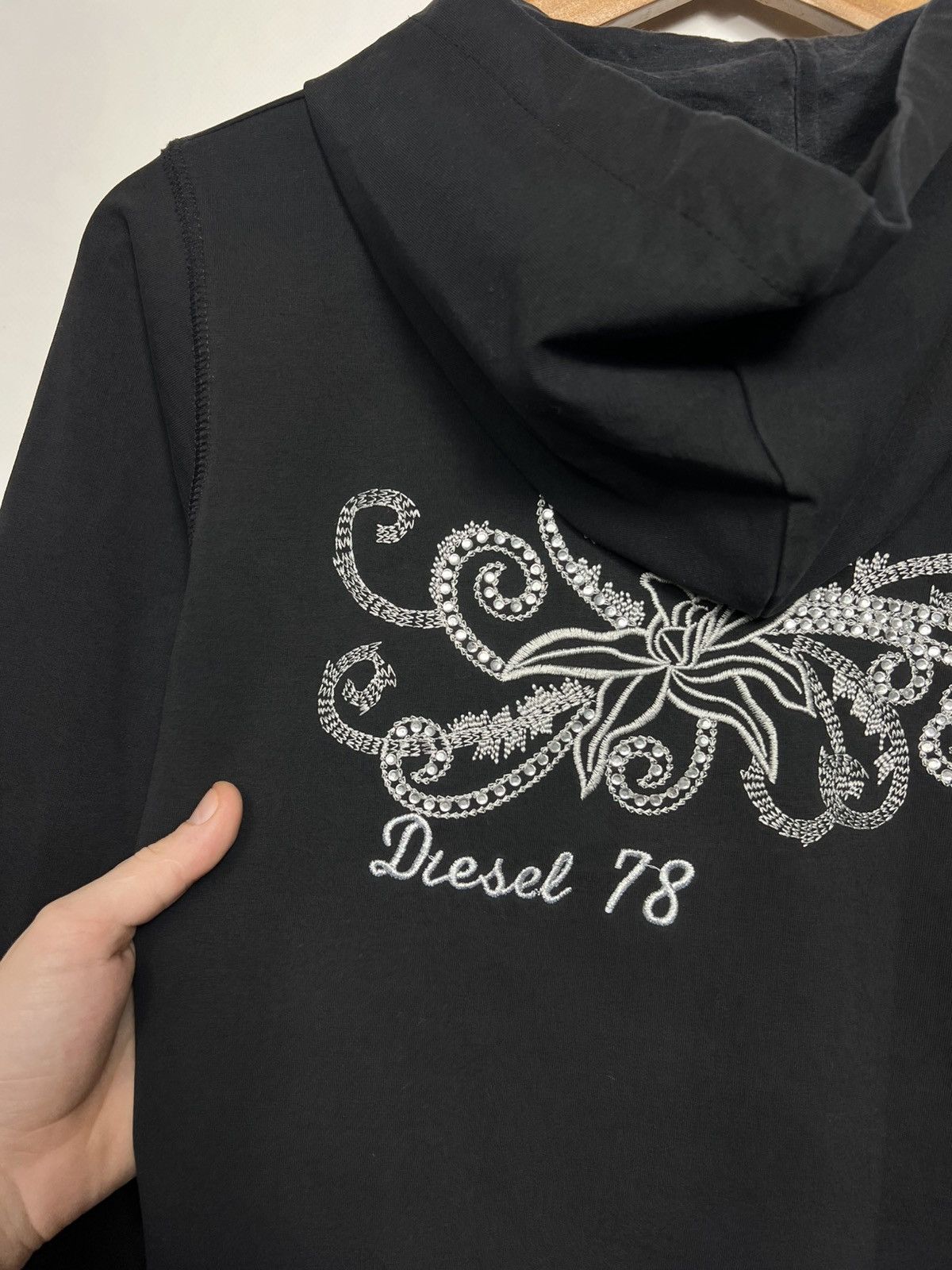 Diesel Vintage Diesel Embroidered Logo Zip Hoodie Size M Size M / US 6-8 / IT 42-44 - 14 Thumbnail