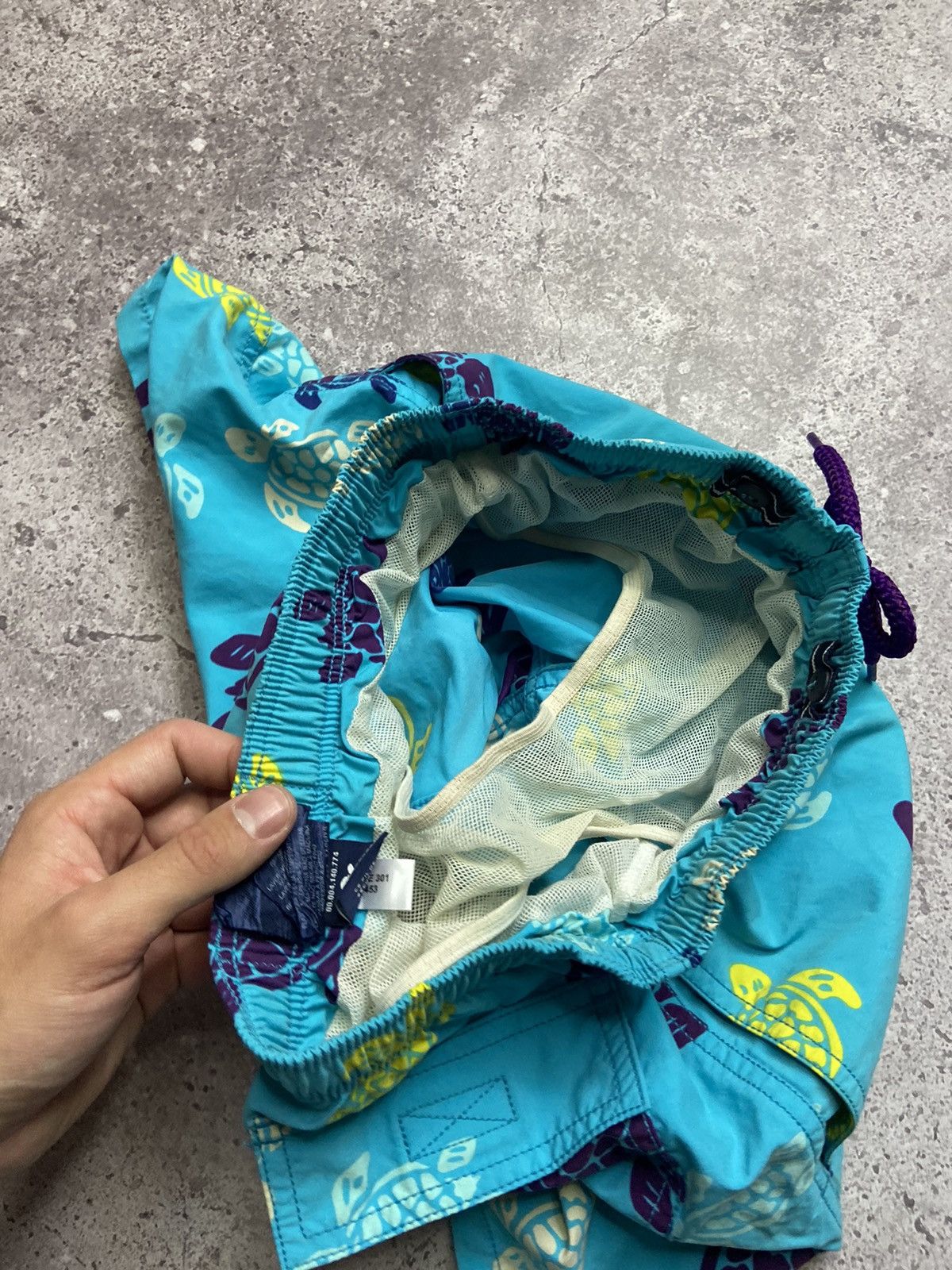 Vilebrequin Vilebrequin Turtle Print Beach Kids Shorts Size US 26 / EU 42 - 10 Thumbnail