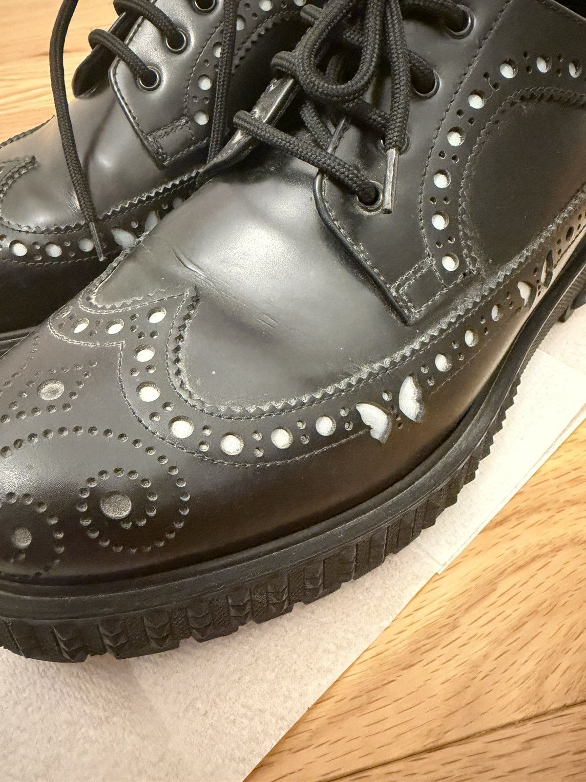 Valentino Valentino Butterfly Brogues size 41 Size US 8 / EU 41 - 3 Thumbnail