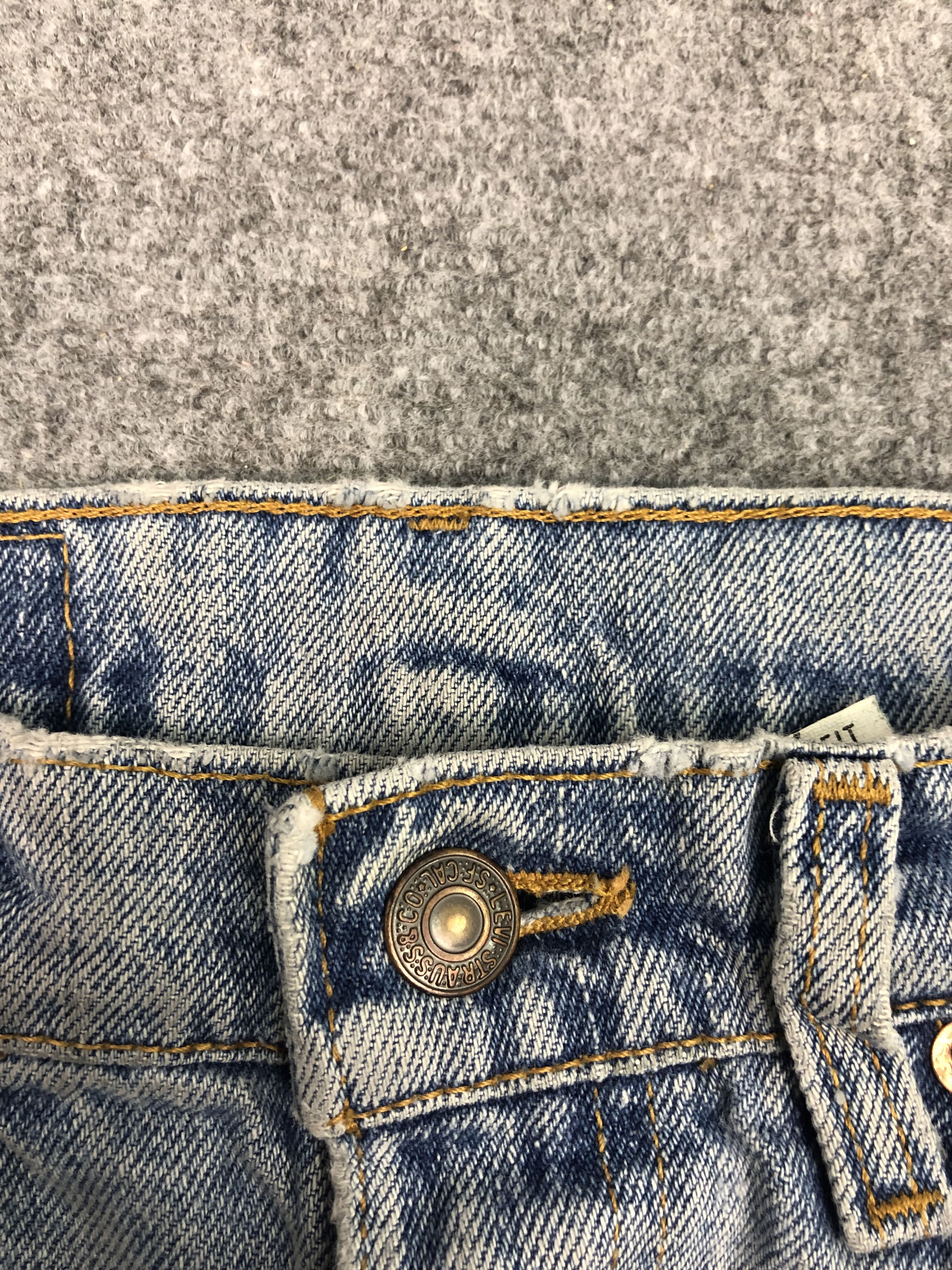 Levi's Vintage 90s Levis 555 Lightwash Jeans DP0520 Size US 31 - 7 Thumbnail