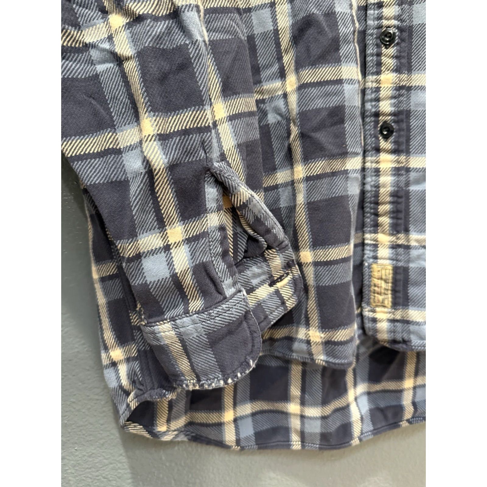 Abercrombie & Fitch VINTAGE Abercrombie & Fitch Flannel Shirt Blue Cotton Distressed Men’s L Large Shirt Mens Blues Distressed 90s Y2K Size US L / EU 52-54 / 3 - 4 Thumbnail