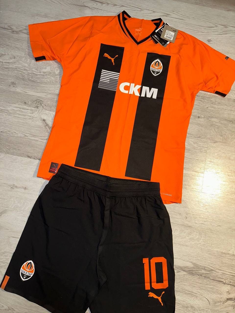 image of New Puma Shakhtar Donetsk Set Mudryk 10 Ukraine in Orange, Men's (Size Medium)