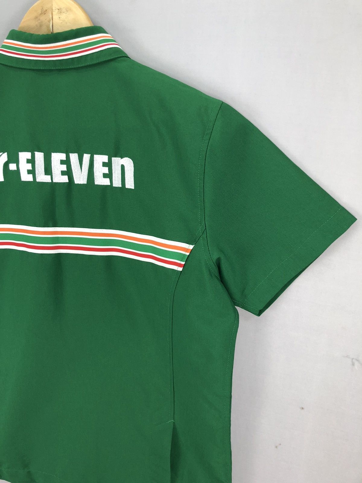Japanese Brand × Vintage Vintage 90's Workers 7-Eleven Logo Shirt Size US S / EU 44-46 / 1 - 4 Thumbnail