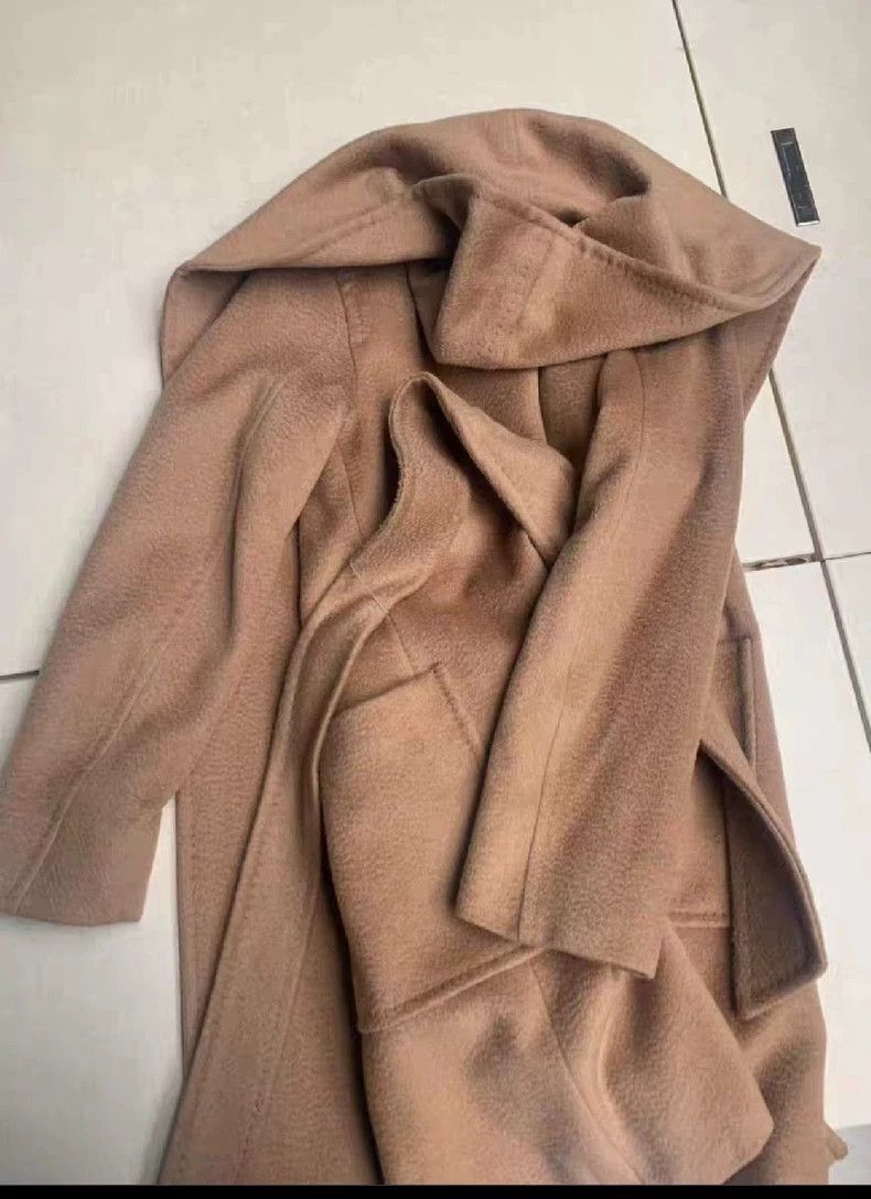 Max Mara Max Mara Rialto coat, bathrobe with hood Size M / US 6-8 / IT 42-44 - 2 Thumbnail