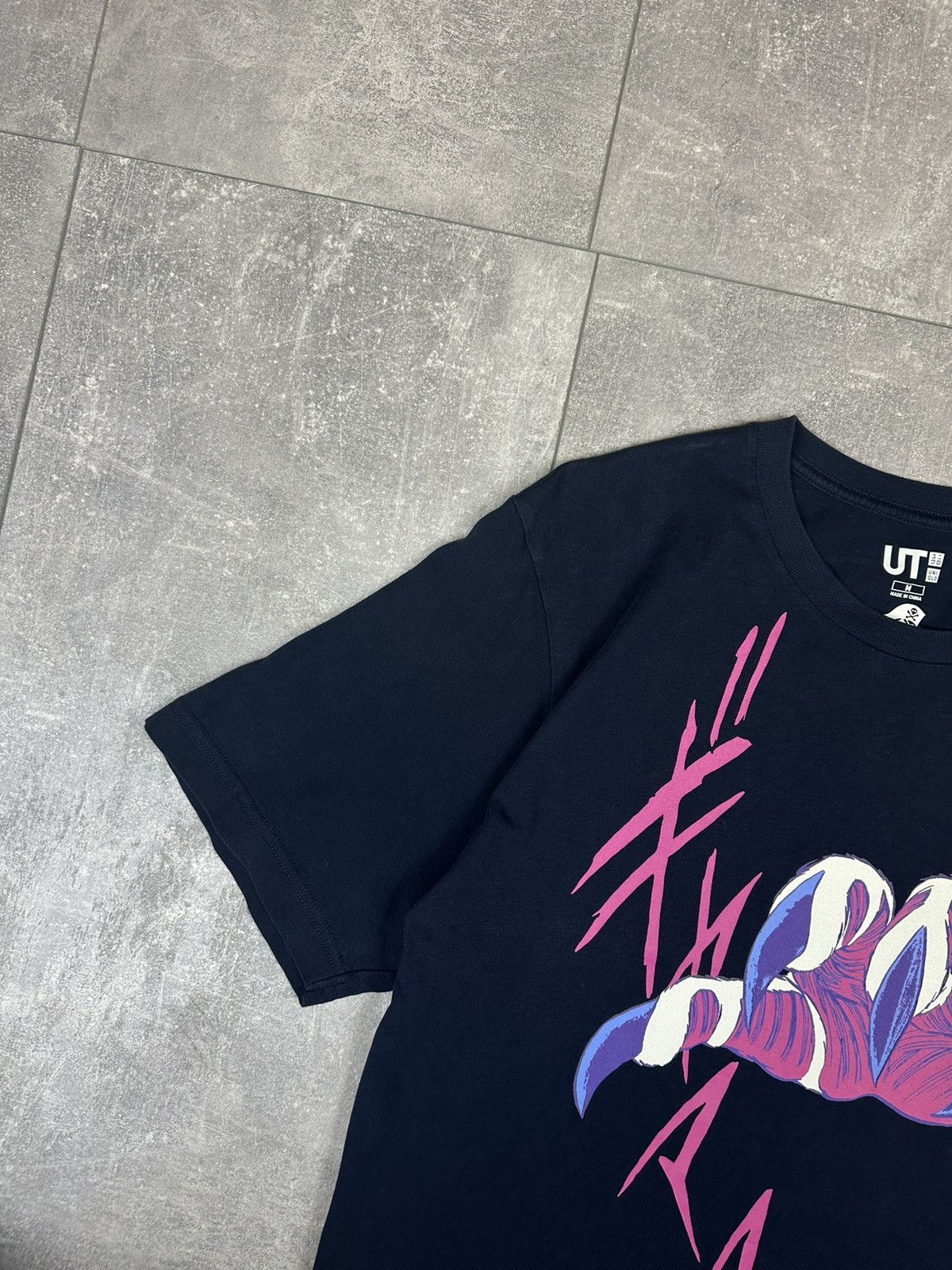 Japanese Brand × Uniqlo × Vintage Men’s Uniqlo overprint Japanese tee Size US M / EU 48-50 / 2 - 6 Thumbnail