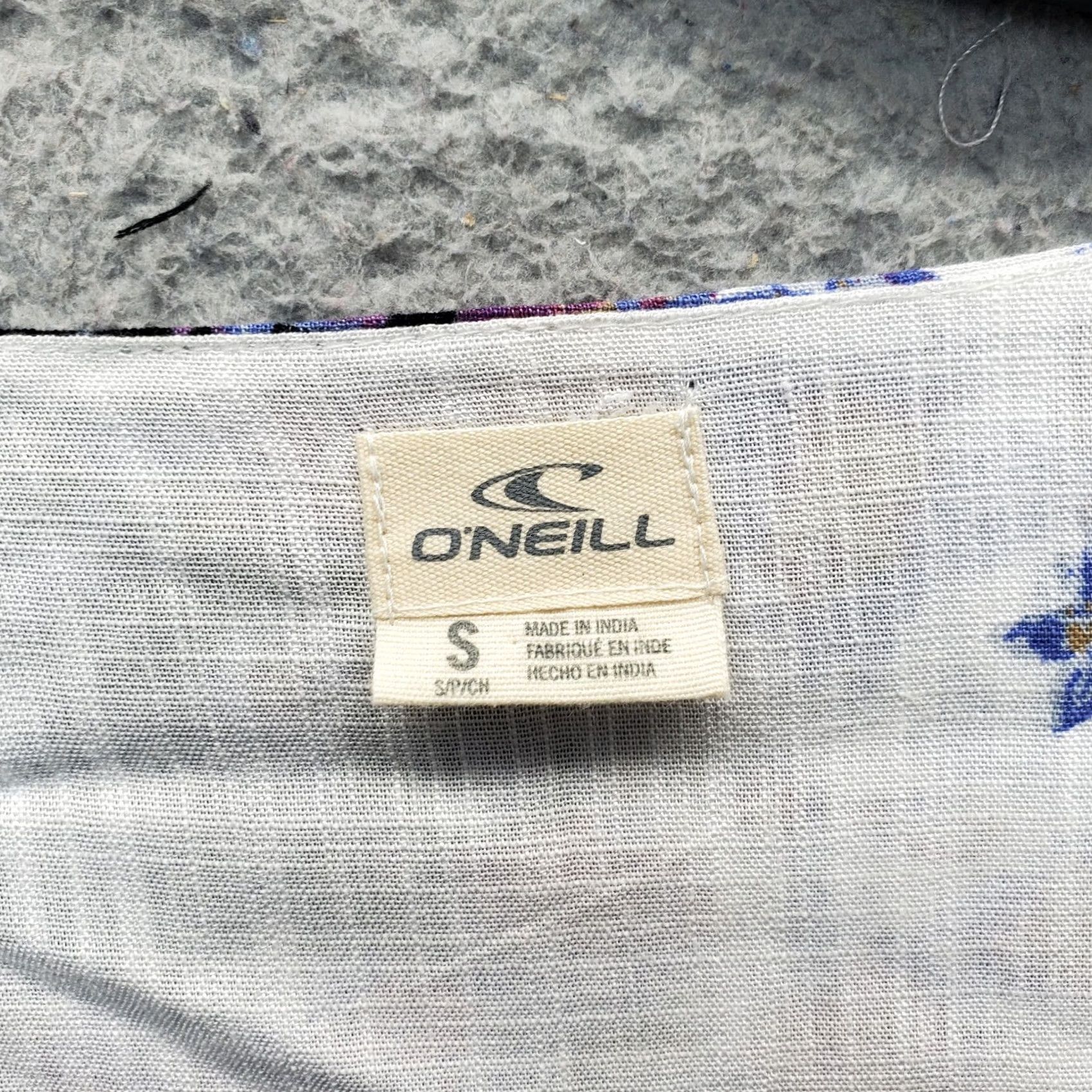 O'Neill O’Neill Charley Blouse Top Womens Small Multicolor Floral Viscose Long Sleeve Lace-Up Blouse S Womens Colorful Floral Lace-Up 90s? Size S / US 4 / IT 40 - 4 Thumbnail