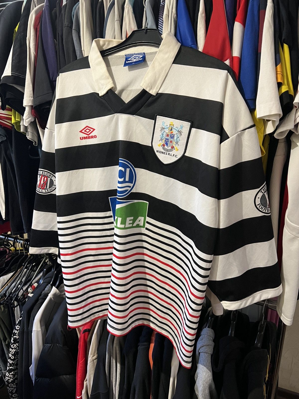 Umbro × Vintage 1993 UMBRO WIDNES RUGBY RLFC TEAM HOME RUGBY SHIRT AOP SZ XL Size US XL / EU 56 / 4 - 3 Thumbnail