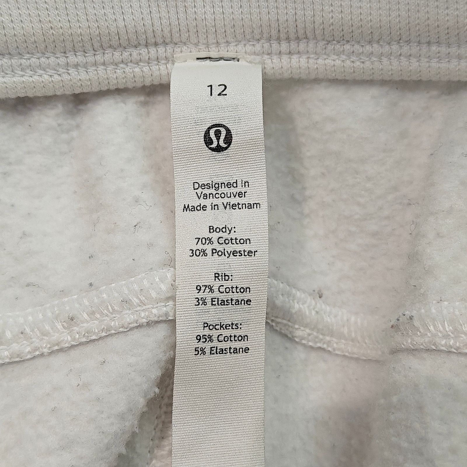 Lululemon Lululemon White Joggers Embroidered Logo Drawstring Cuffed Size 34" / US 12 / IT 48 - 3 Thumbnail