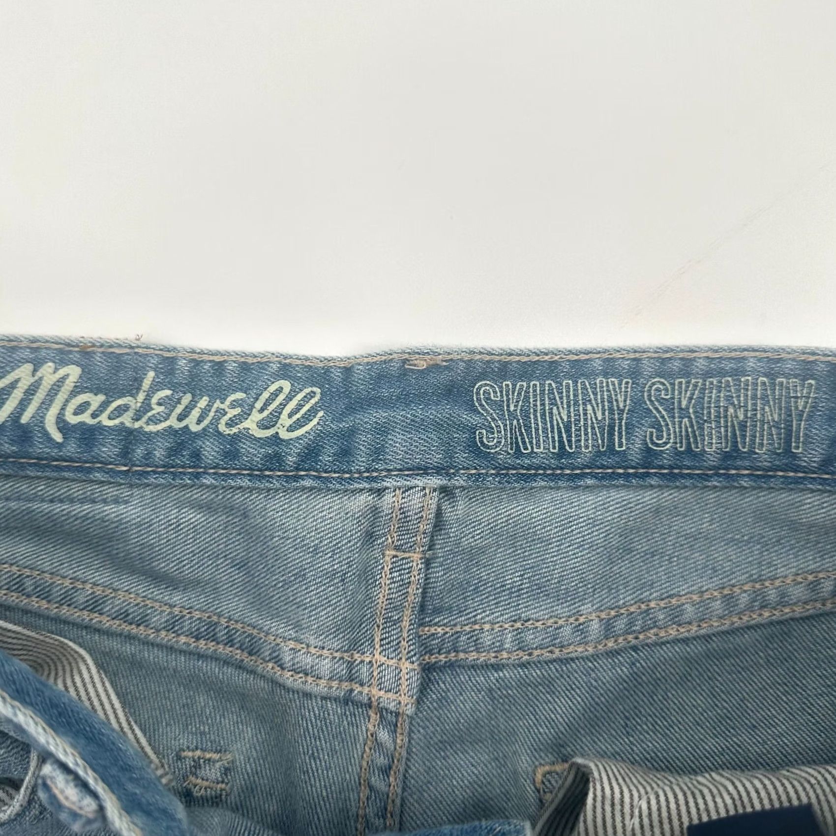 Madewell Madewell Jeans Women's Skinny 24x32 Blue Denim Mid Rise 5-Pocket Regular Waist 27" Inseam 32" Hipster Vintage: No Size 42" / US 20 - 2 Thumbnail