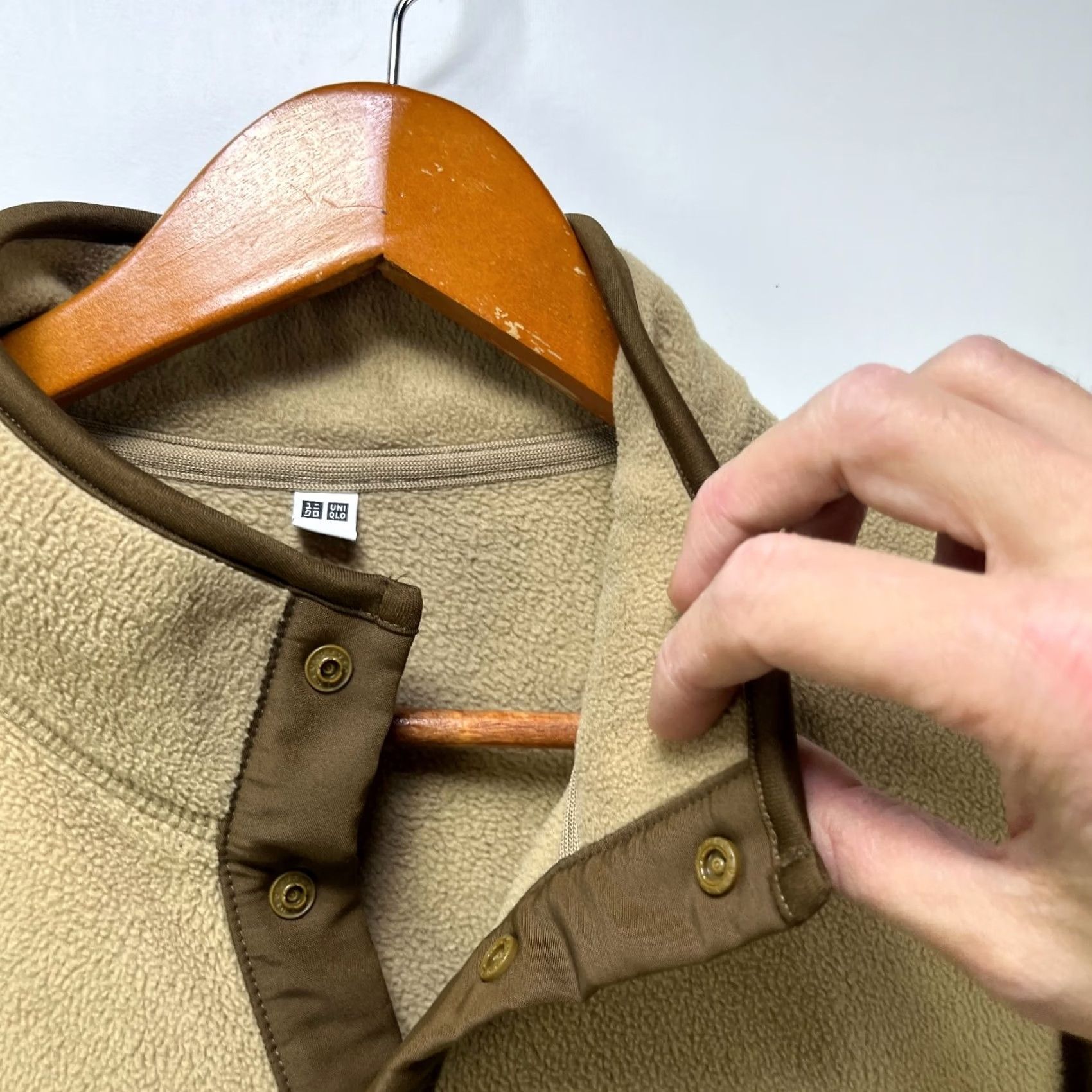 Uniqlo VINTAGE Uniqlo Sweater Beige M Regular Fleece Button Pullover Casual Mens Winter Fall Camouflage Pattern Size US M / EU 48-50 / 2 - 3 Thumbnail