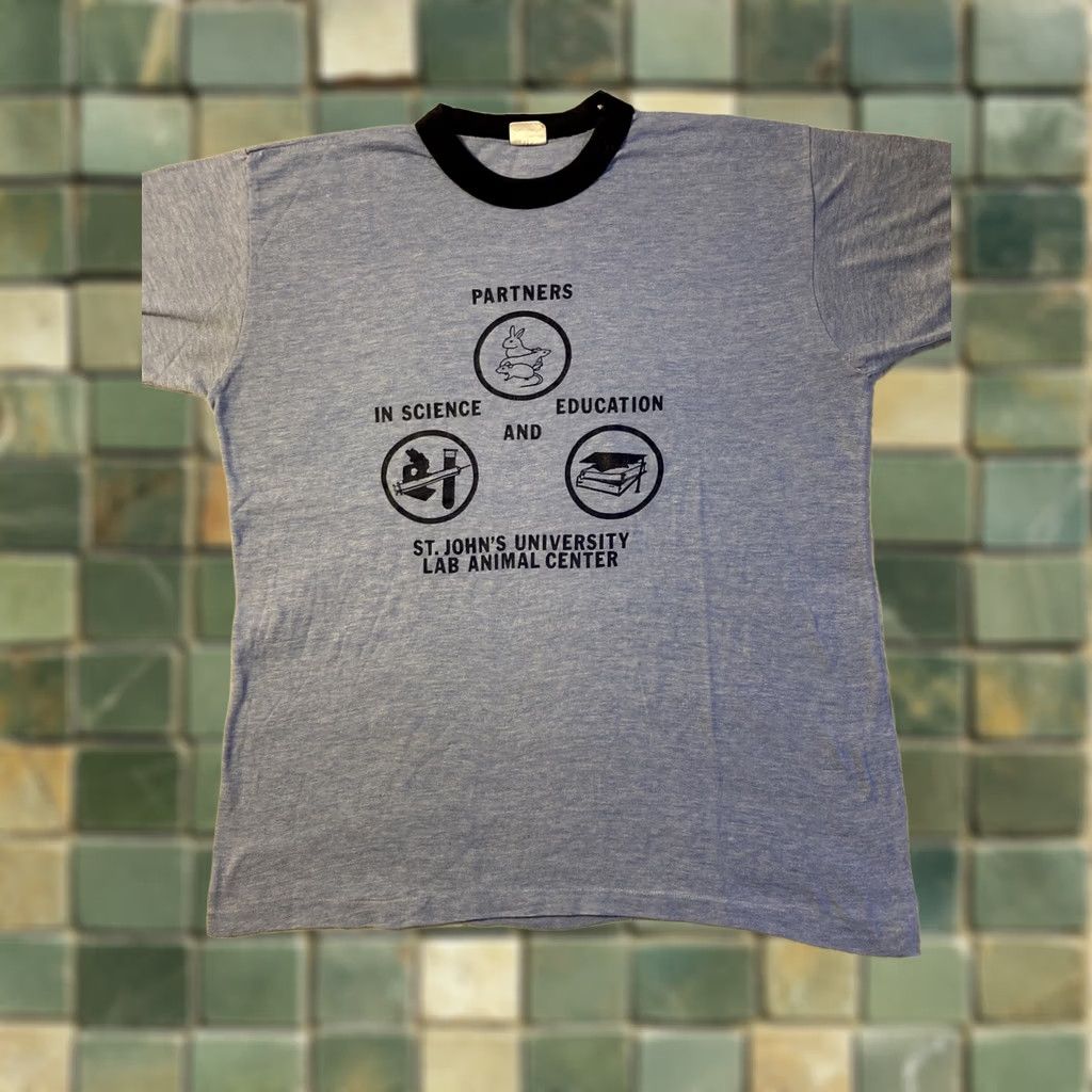 Vintage VINTAGE St. John’s University Lab Animal Center T-Shirt Wear-guard Women L Blue Cotton Short Sleeve Crew Neck Size L / US 10 / IT 46 - 1 Thumbnail