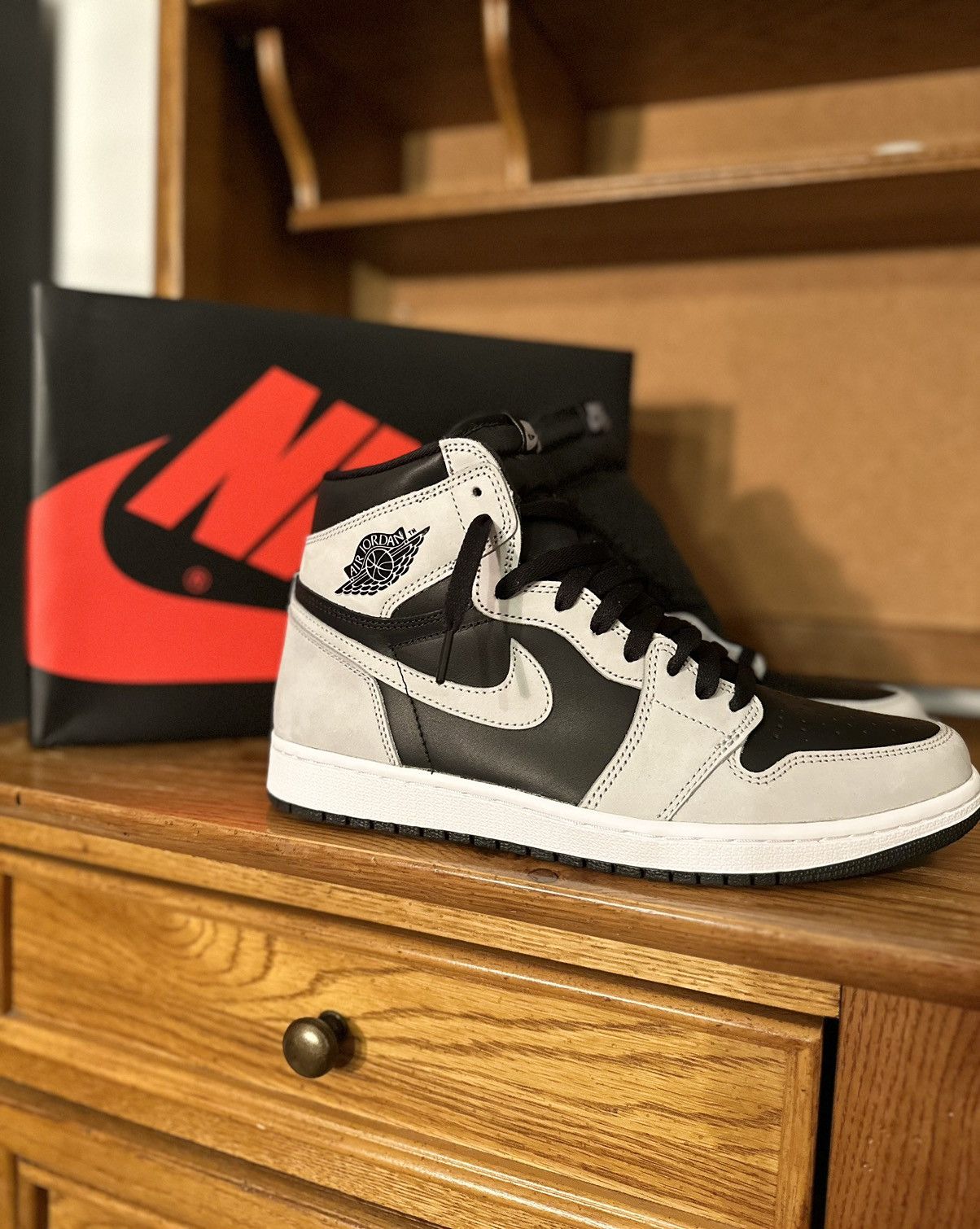 Jordan Brand Air Jordan 1 Retro High OG Shadow 2.0 Size US 10.5 / EU 43-44 - 2 Thumbnail