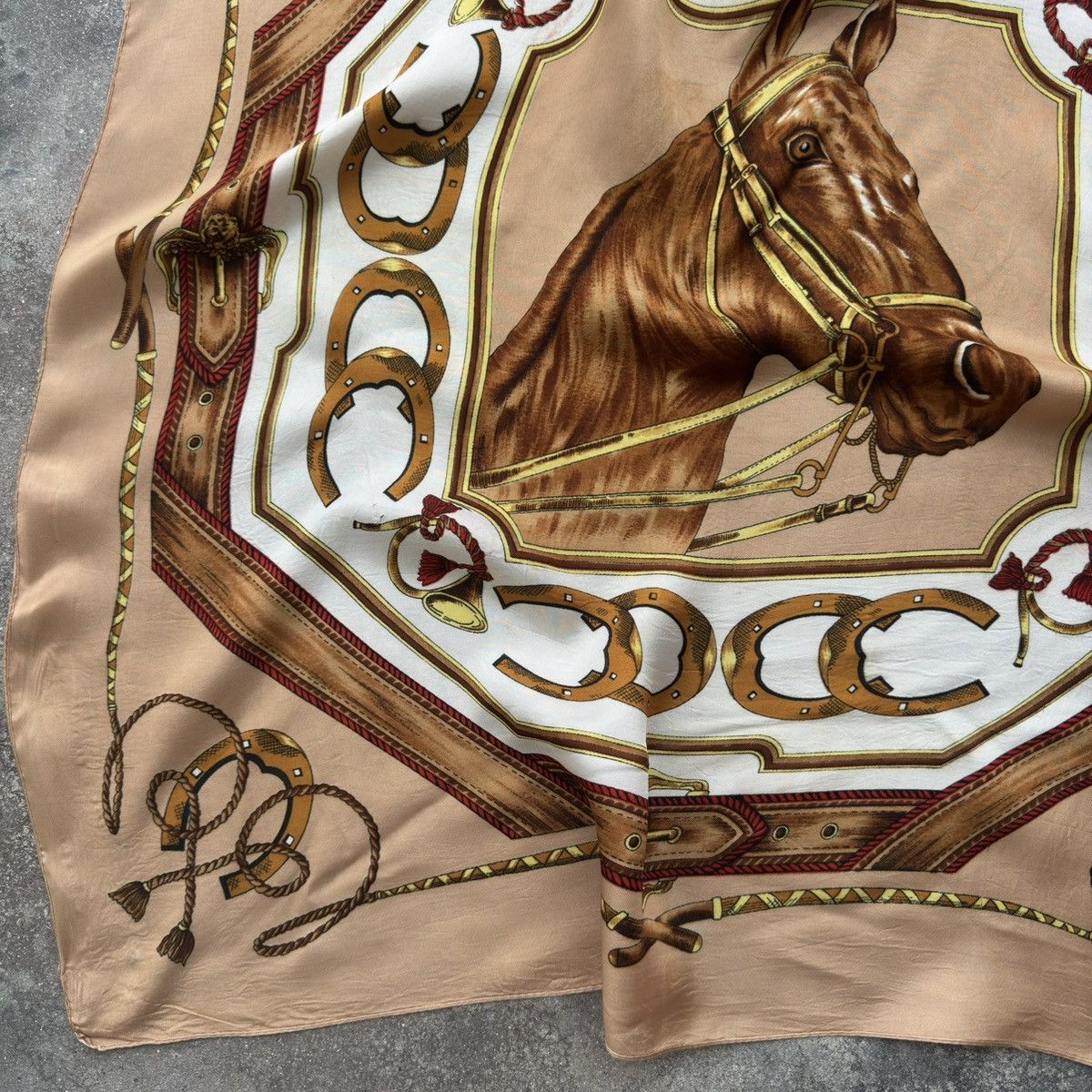 Hysteric Glamour × Vintage Italian Vintage Horse Head Silk Scarf Size ONE SIZE - 6 Thumbnail