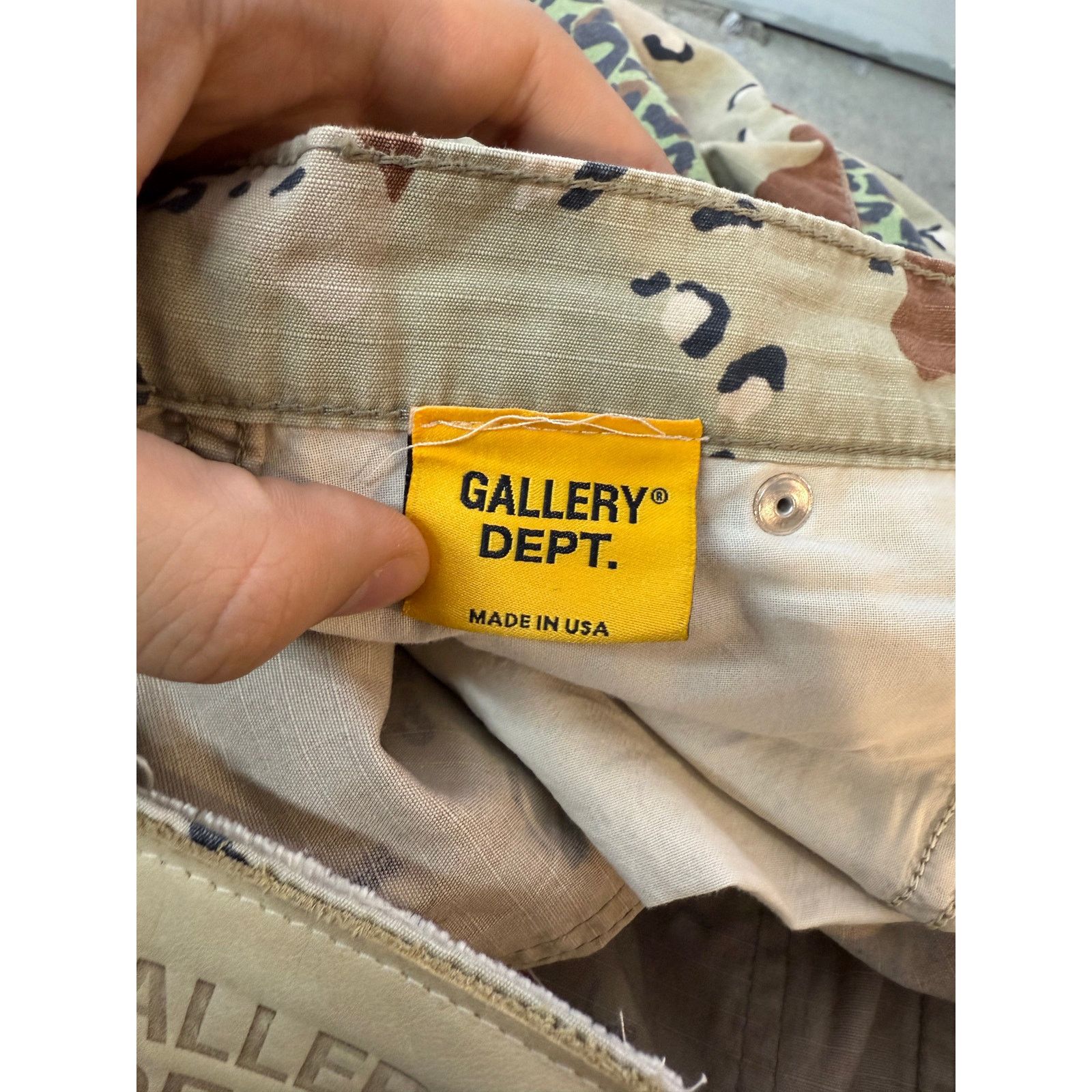 Gallery Dept. Gallery Dept Dessert Camo Flared Jeans Size US 32 / EU 48 - 5 Thumbnail