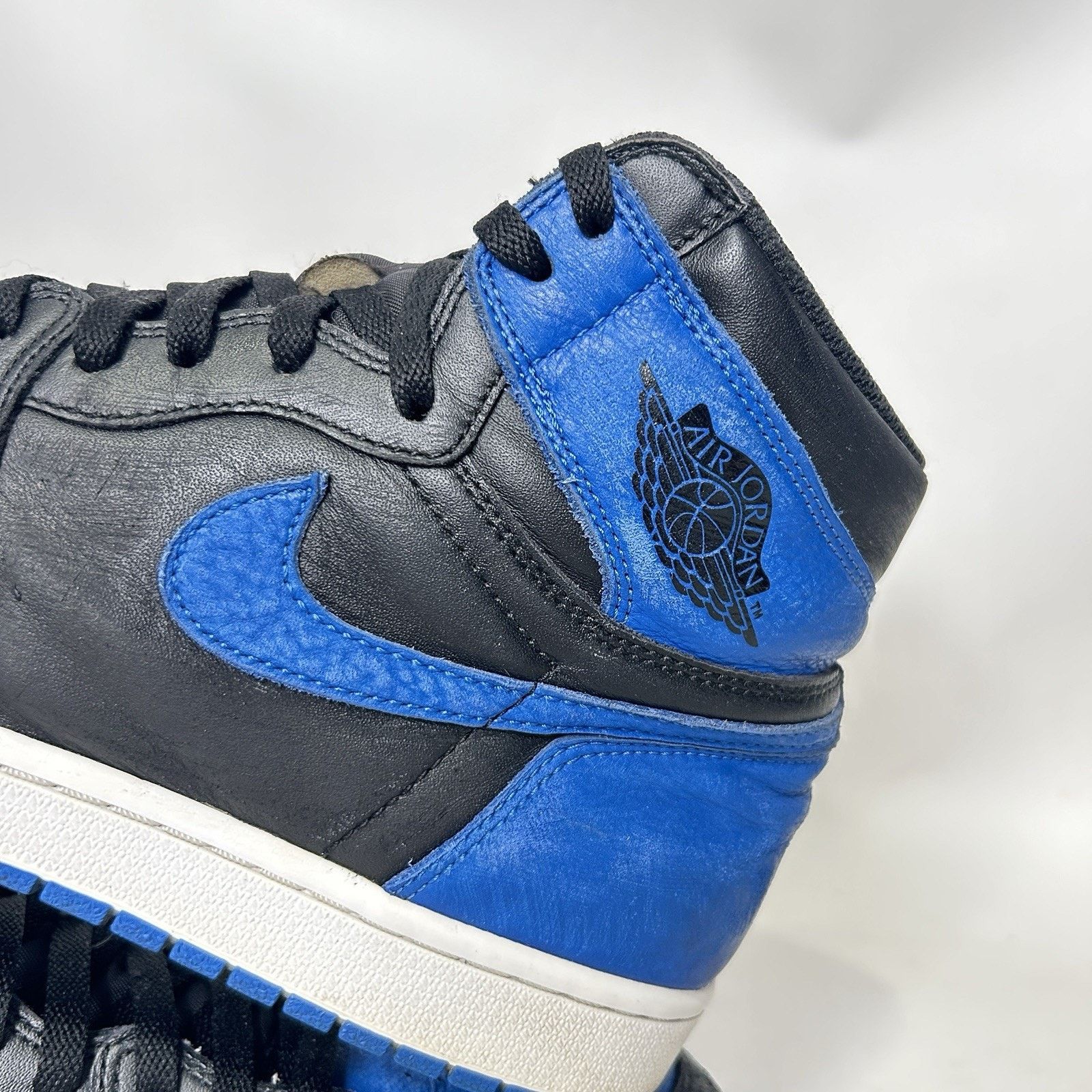 Jordan Brand Nike Air Jordan 1 Retro OG High “Royal” (2017) Size US 10.5 / EU 43-44 - 12 Thumbnail