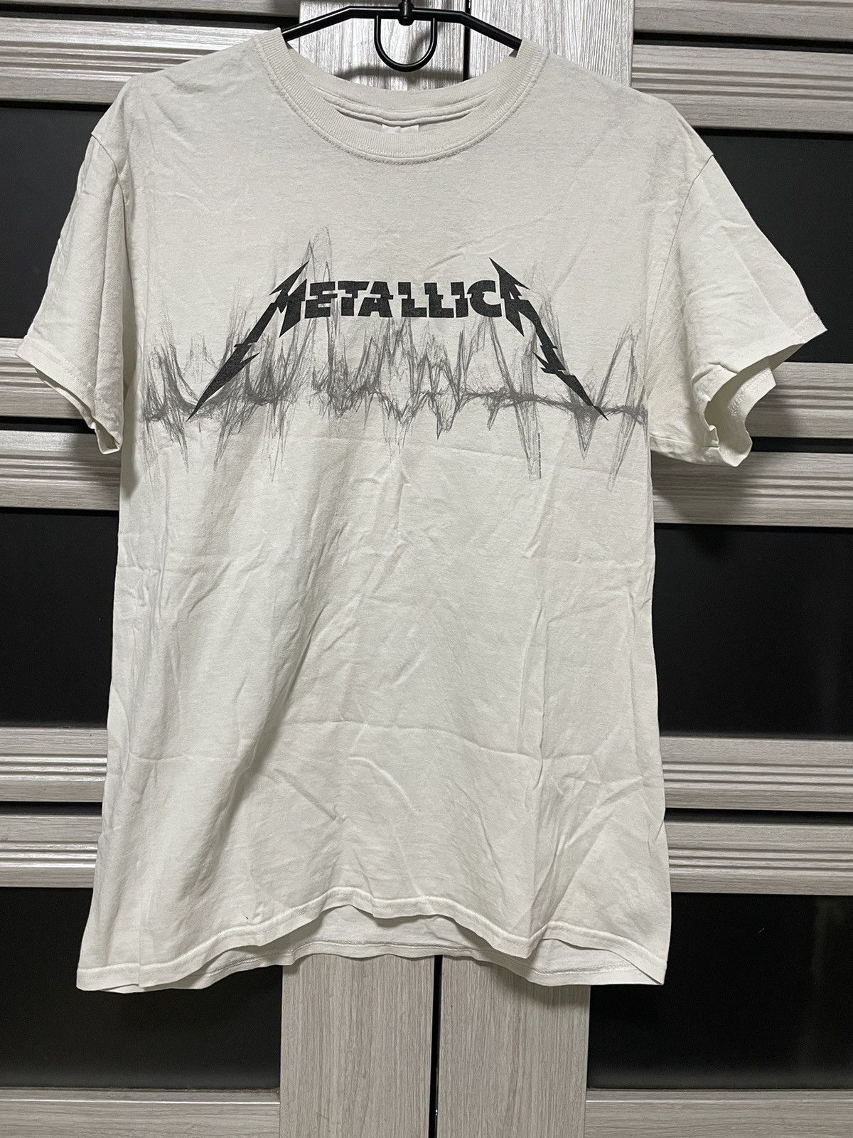 Band Tees Vintage 00s Metallica Worldwired Tee Band T Shirt Size US M / EU 48-50 / 2 - 1 Thumbnail
