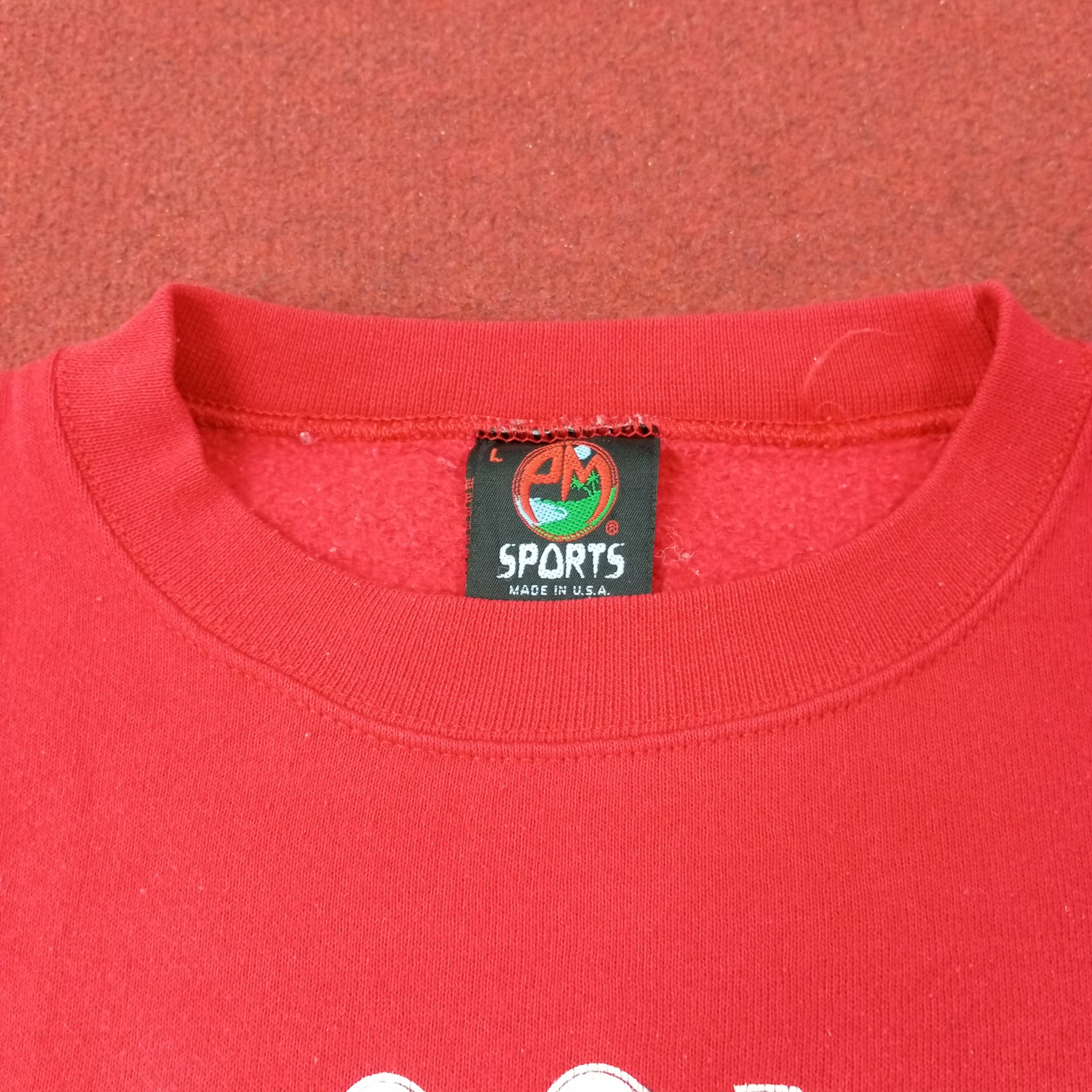 Vintage Wisconsin Badgers Football University Sweatshirt c243n18 Size US L / EU 52-54 / 3 - 5 Thumbnail