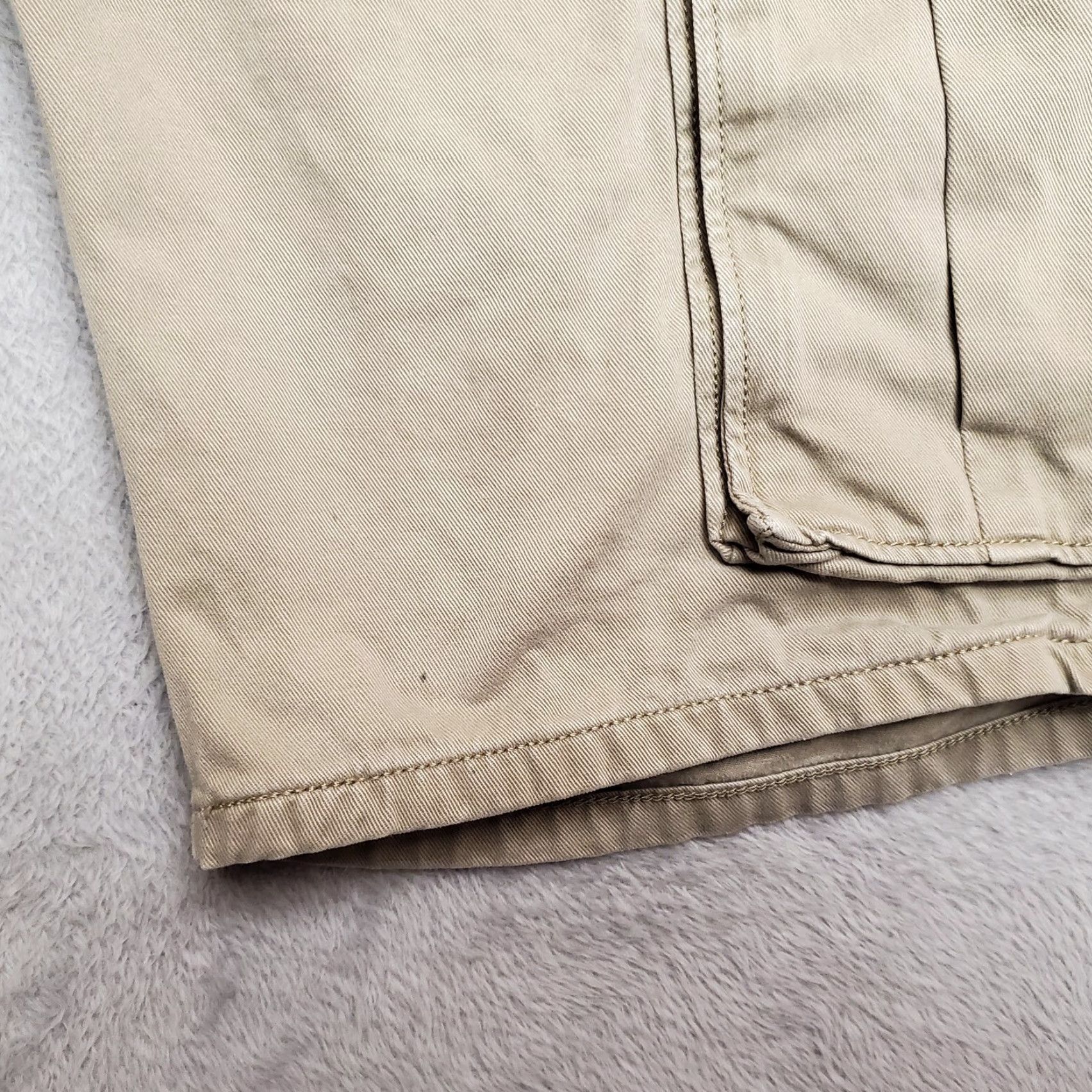 Levi's Levis Shorts Mens 30 Beige Cargo Flat Front Twill Utility Outdoor Casual Comfort Size US 30 / EU 46 - 2 Thumbnail