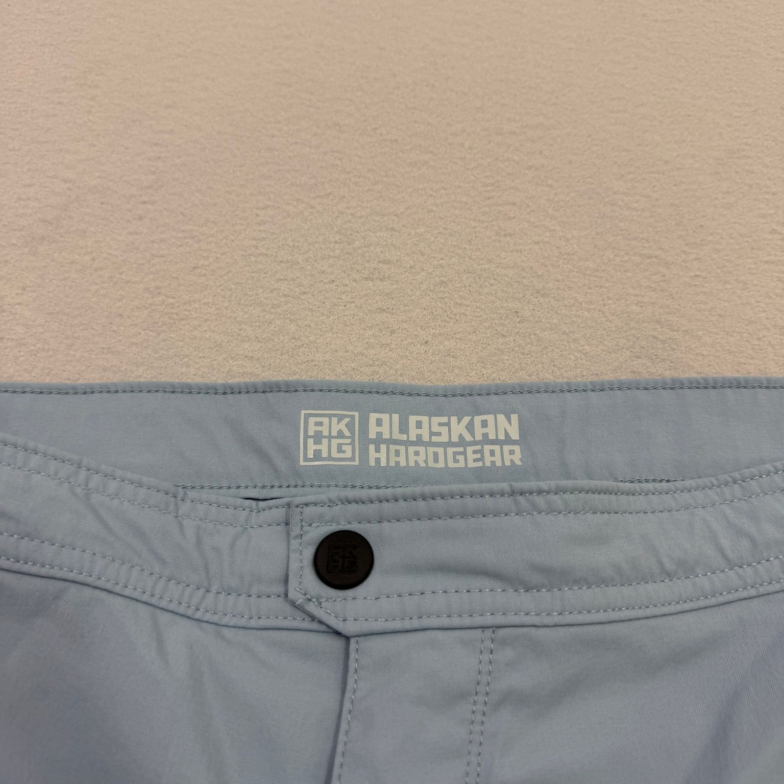Duluth Trading Company Alaskan Hardgear Free Rein Shorts Men's 38 Blue 10" Inseam Size US 38 / EU 54 - 4 Thumbnail