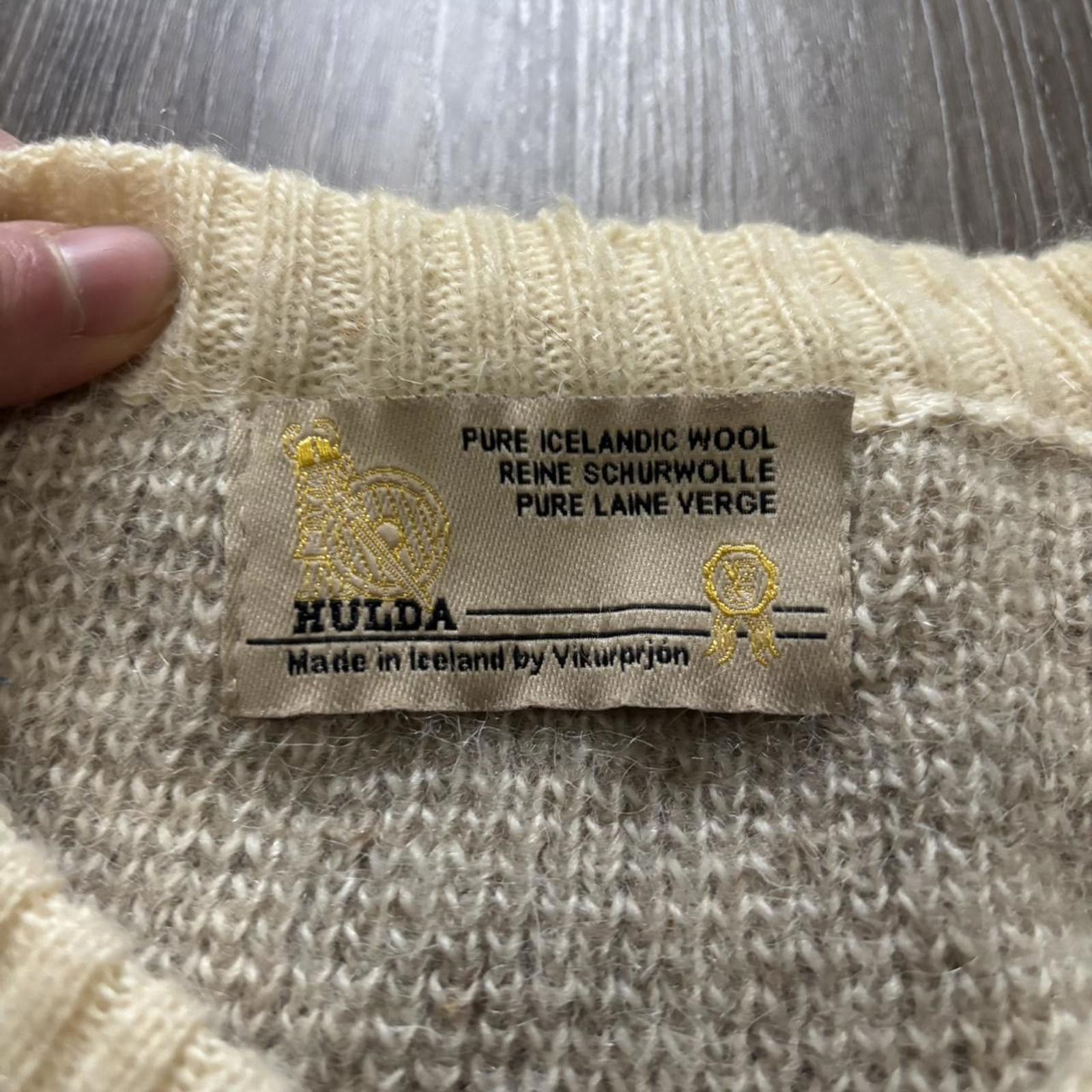 Vintage 80’s/90’s Pure Icelandic Wool Cardigan Ireland