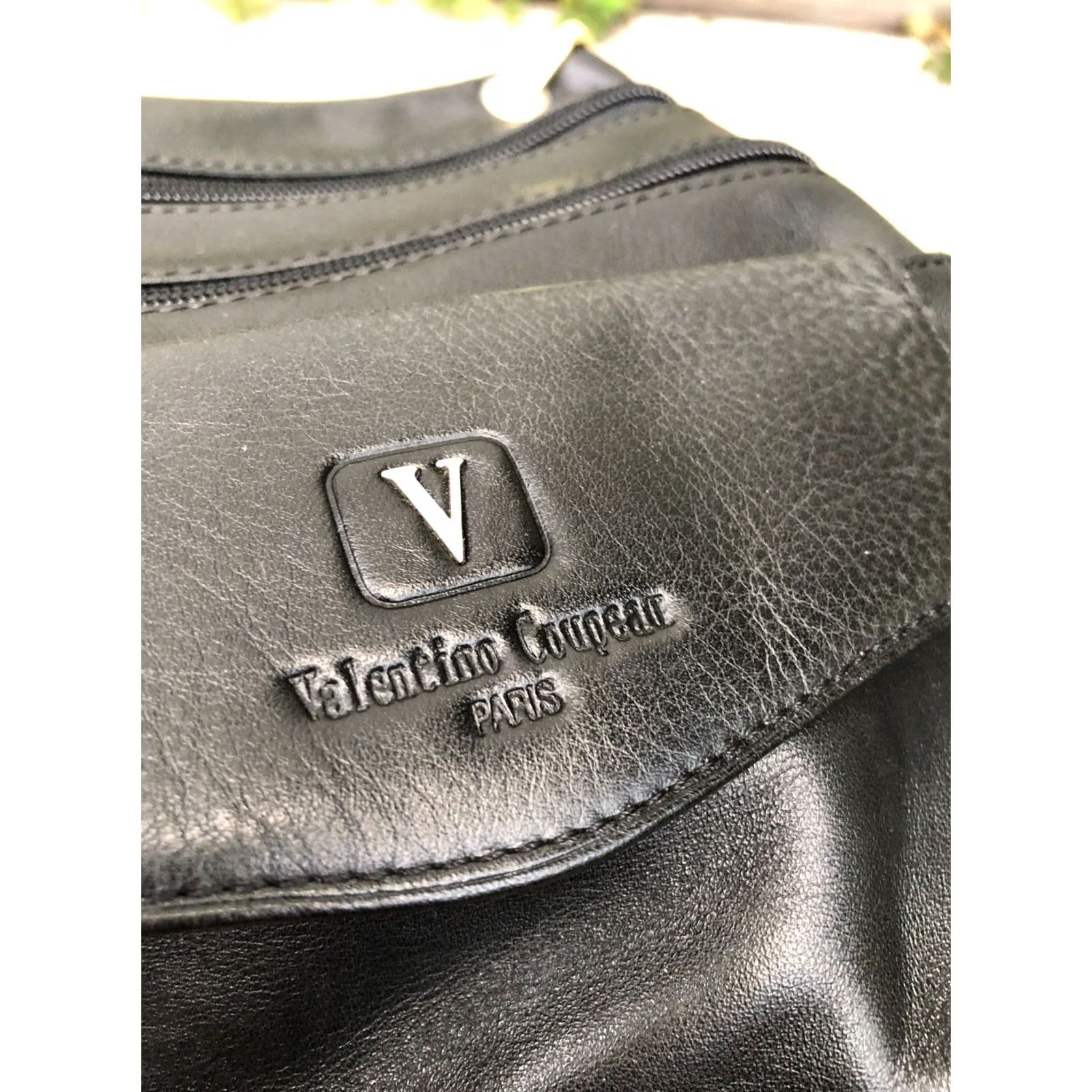 Valentino VALENTINO COUPEAU PARIS Crossbody Purse Shoulder Bag Women's Leather Black Modern Designer Purse Size ONE SIZE - 3 Thumbnail
