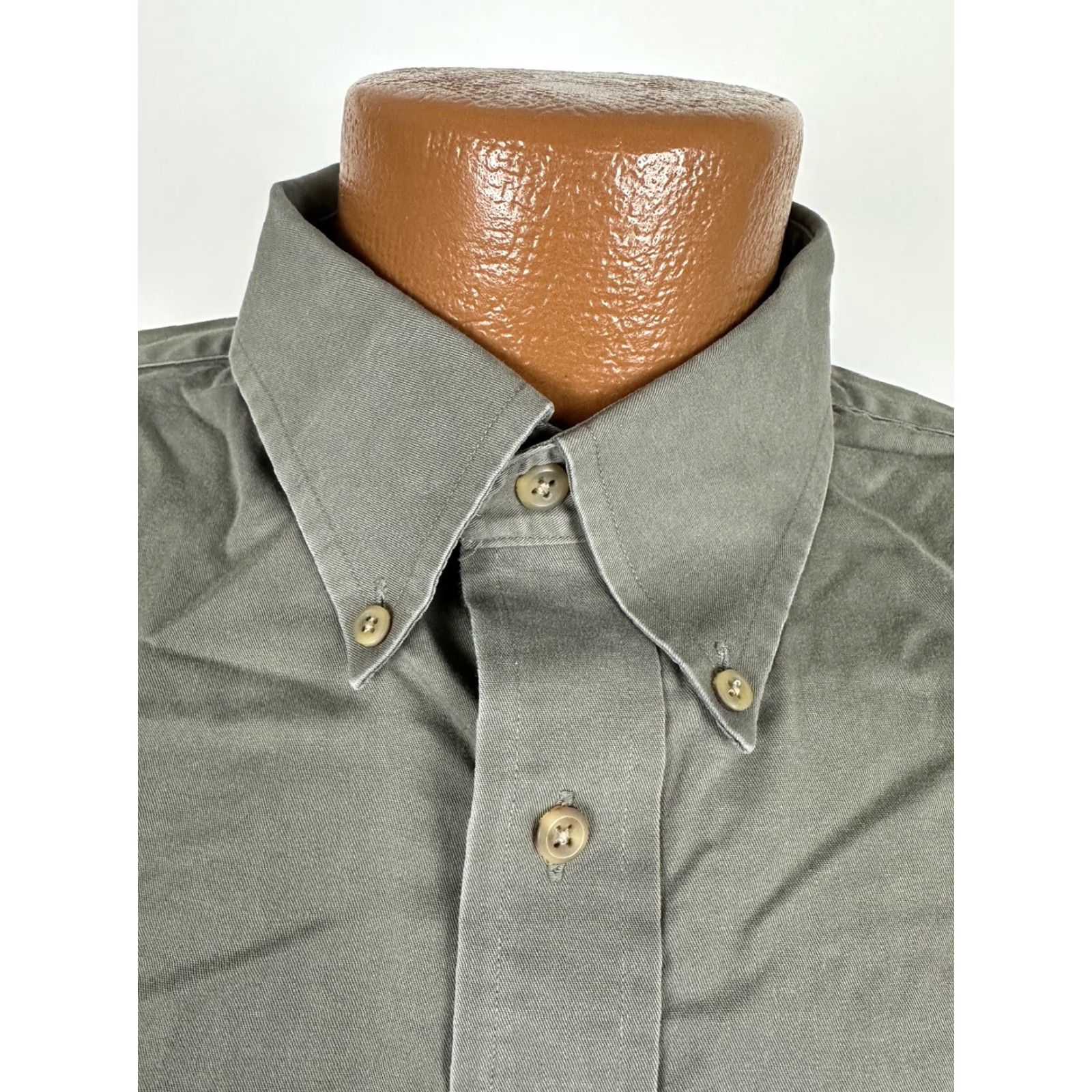 Roundtree & Yorke VINTAGE Roundtree & Yorke Shirt Men Large Beige Cotton Twill Button-Up Collared Long Sleeve Casual 90s Preppy Mens Size US L / EU 52-54 / 3 - 3 Thumbnail
