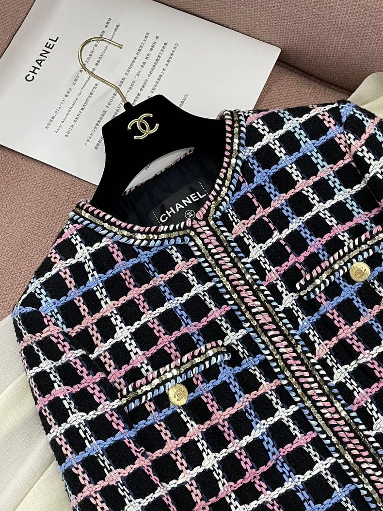 Chanel Chanel Colorful plaid tweed four-pocket jacket Size XS / US 0-2 / IT 36-38 - 2 Thumbnail