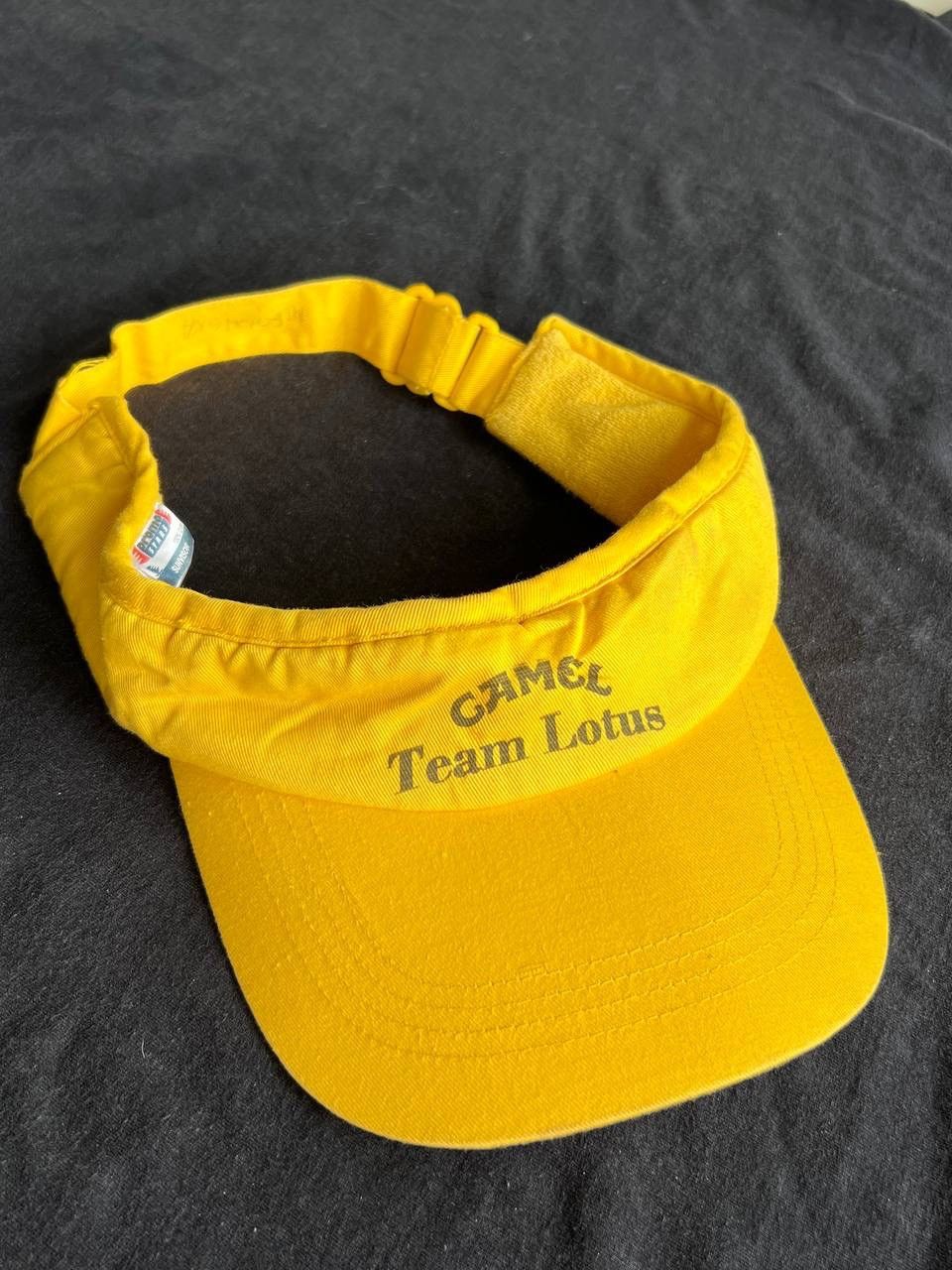 Camel × Vintage Vintage Camel Team Lotus F1 Racing hat visor cap Yellow Y2K Size ONE SIZE - 1 Thumbnail