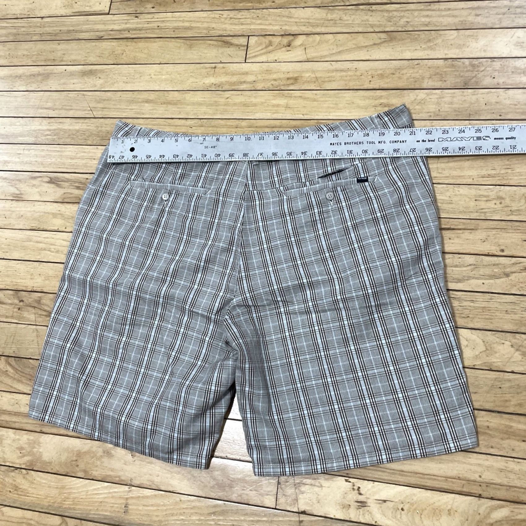 Hurley VINTAGE Hurley Shorts Men 40 Brown Plaid Beachy Light Preppy Y2k Streetwear Chino Size US 40 / EU 56 - 5 Thumbnail