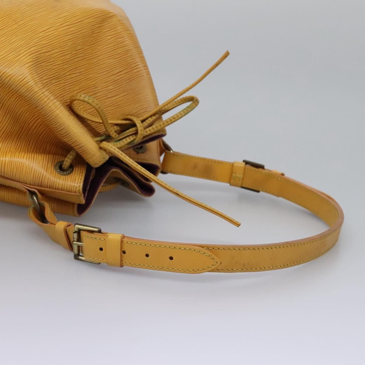 Louis Vuitton LOUIS VUITTON Epi Petit Noe Shoulder Bag Yellow M44109 Size ONE SIZE - 7 Thumbnail