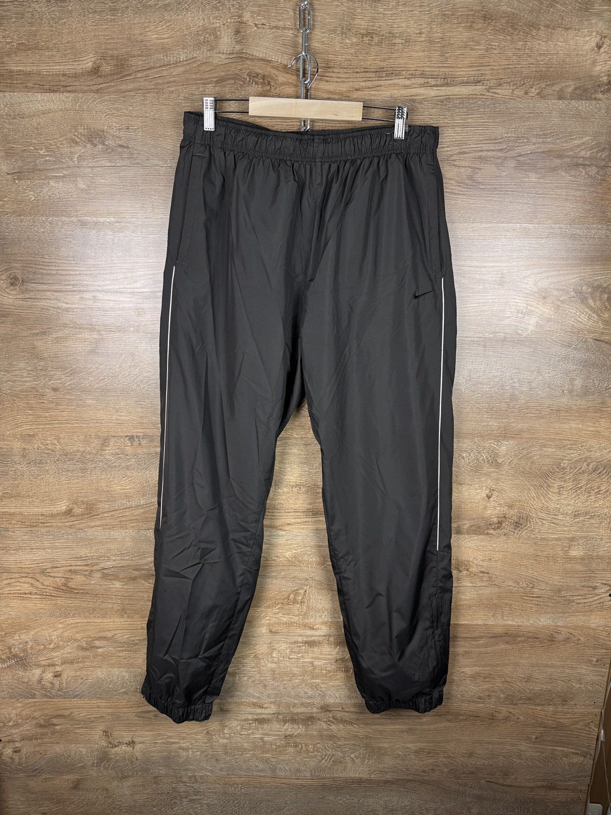 Nike Mens Vintage Nike swoosh nylon sweatpants y2k pants drill Size US 34 / EU 50 - 1 Thumbnail