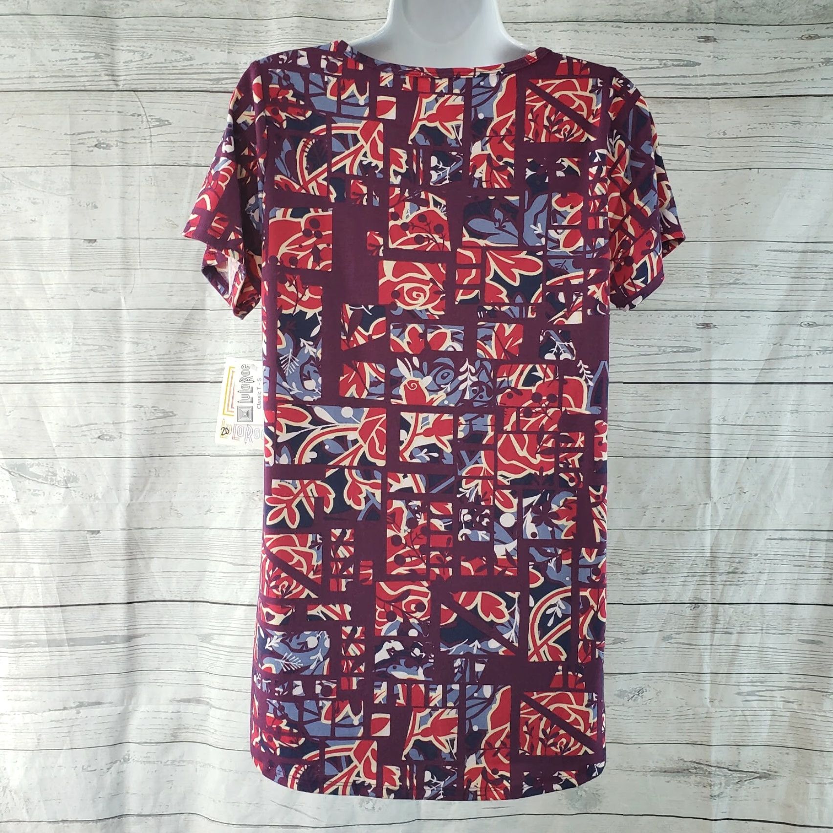 Vintage LuLaRoe Womens Classic T Shirt Size S Small Purple Red Floral Short Sleeve Womens VINTAGE? Size 28" / US 6 / IT 42 - 3 Thumbnail
