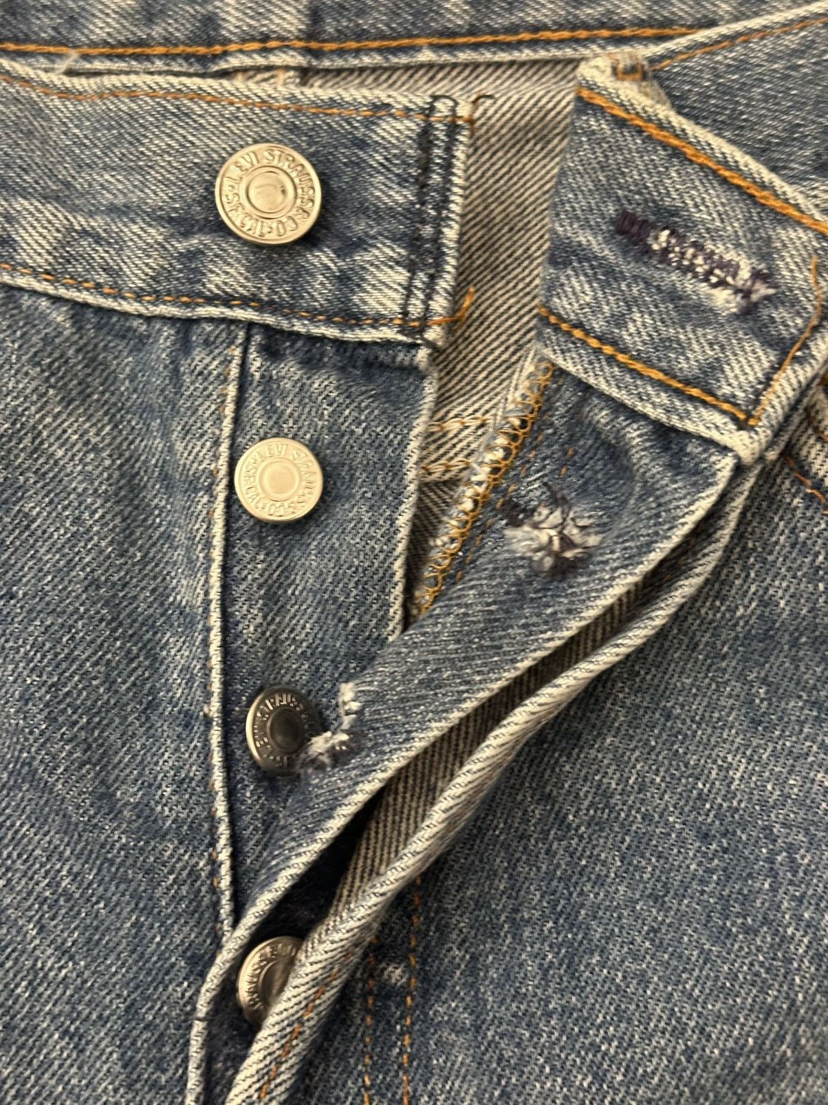 Levi's Vintage Clothing Vintage Levi Jeans from Japan Size US 30 / EU 46 - 2 Thumbnail