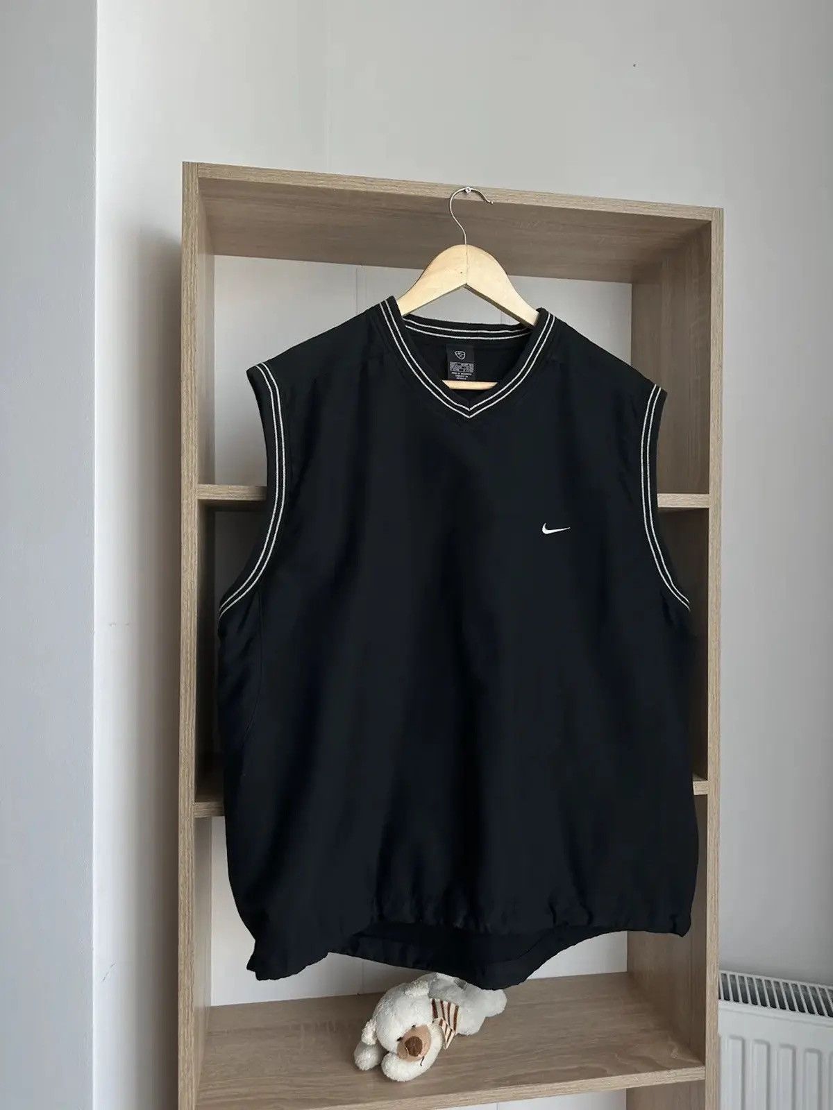 Nike Vintage Nike Black Sportswear West Big Logo Size US L / EU 52-54 / 3 - 2 Thumbnail