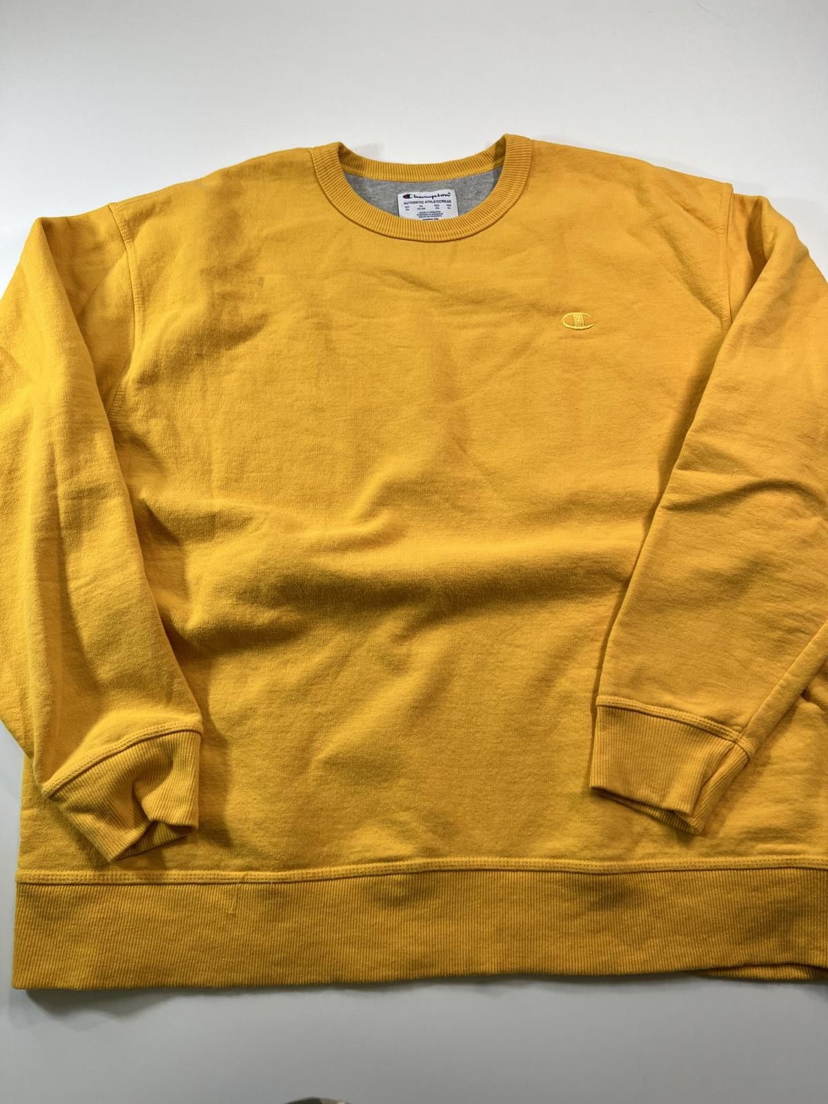 Champion Champion Authentic Yellow Crewneck Sweatshirt 2XL Size US XXL / EU 58 / 5 - 1 Thumbnail