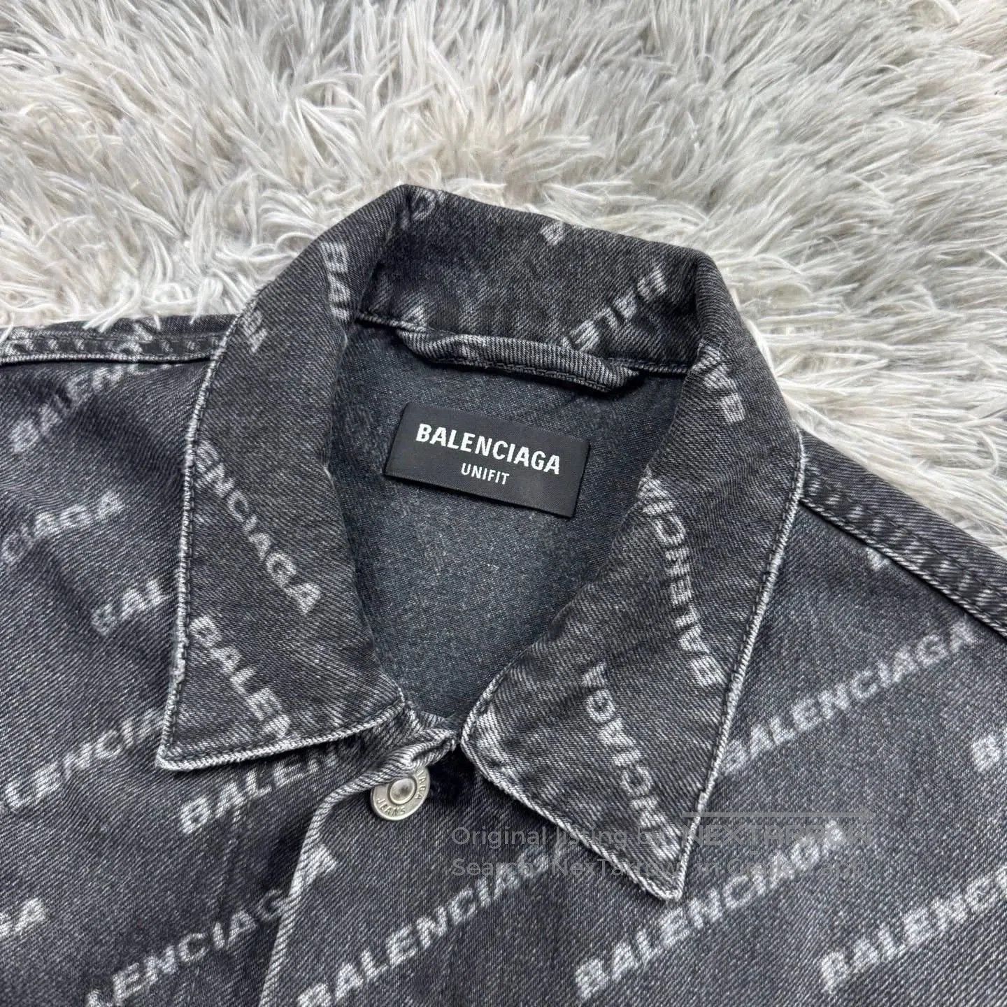Balenciaga Balenciaga Denim Jacket with Distressed Sleeves. Size US S / EU 44-46 / 1 - 2 Thumbnail