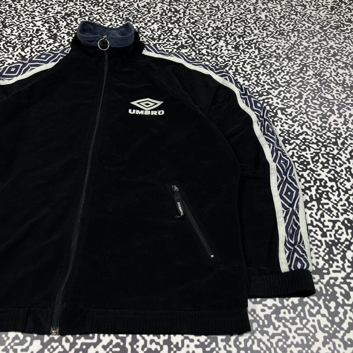 Umbro Vintage 90s UMBRO Velour Lampas Retro Light Track Jacket Size US L / EU 52-54 / 3 - 9 Thumbnail