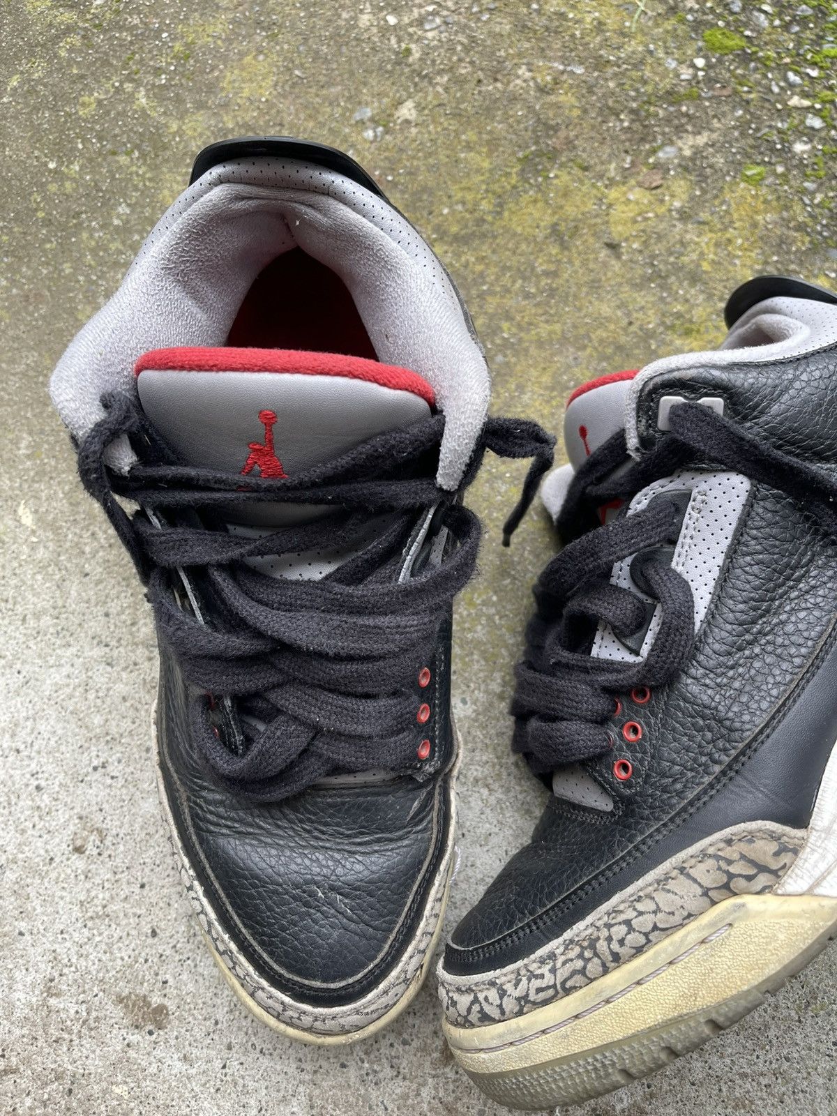 Jordan Brand Jordan 3 black cement Size US 9.5 / EU 42-43 - 2 Thumbnail