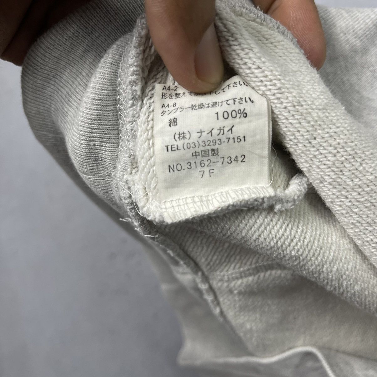 Polo Ralph Lauren Ralph Lauren Small Pony Kangaroo Pocket Crewneck Sweatshirt Size XS / US 0-2 / IT 36-38 - 8 Thumbnail