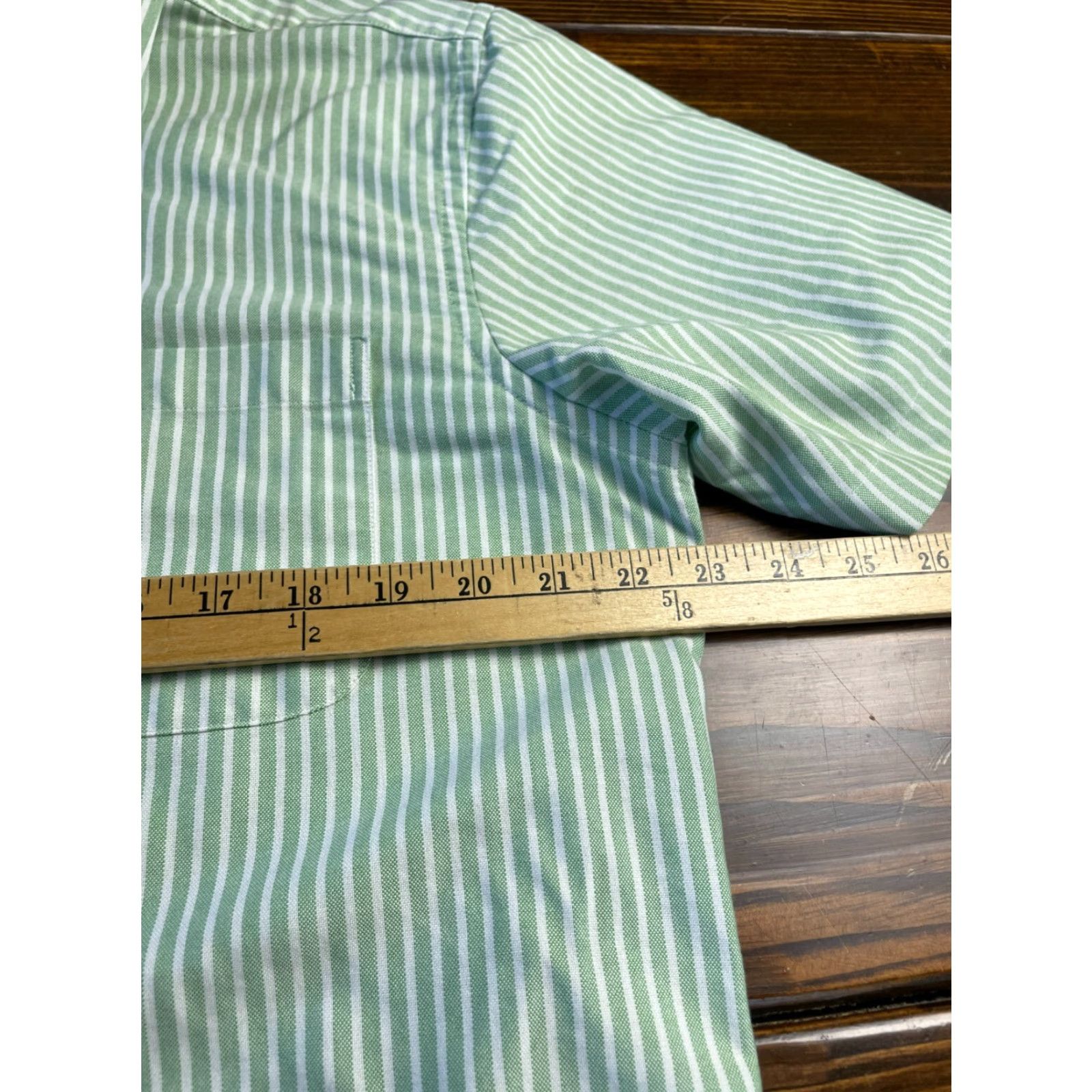 Vintage Saddlebred Shirt, Mens Size Large, Green White Striped, Button Up, Wrinkle Free, Short Sleeve, Collared, Regular, Boys? Mens. Size US L / EU 52-54 / 3 - 5 Thumbnail