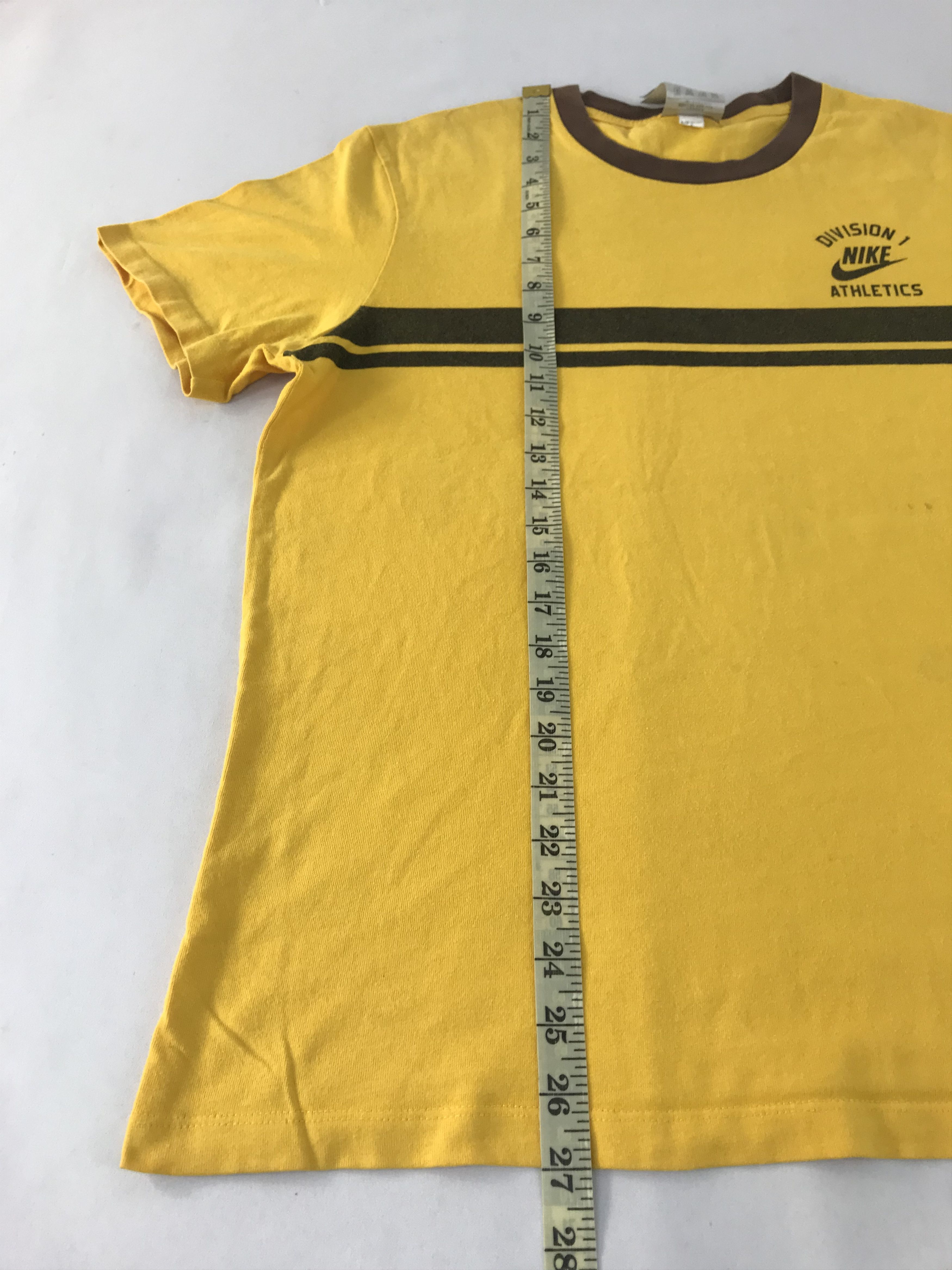 Nike Nike Athletics Division 1 Crewneck Swoosh Logo Tee T-shirt Size US M / EU 48-50 / 2 - 9 Thumbnail