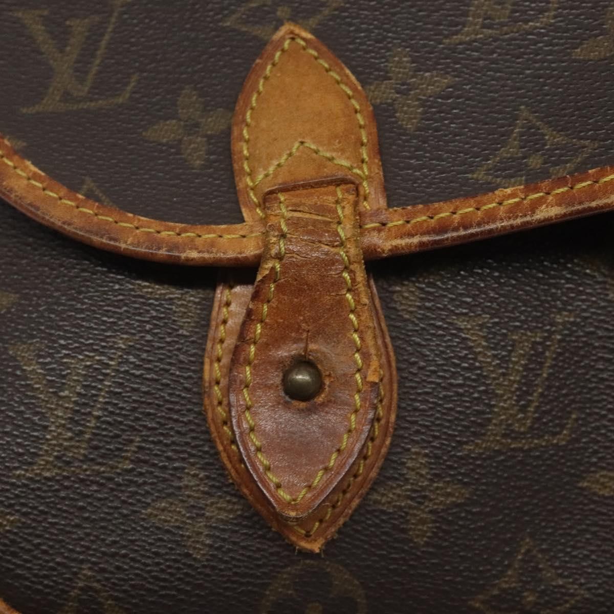 Louis Vuitton LOUIS VUITTON Monogram Givesier MM Shoulder Bag M42247 Size ONE SIZE - 9 Thumbnail