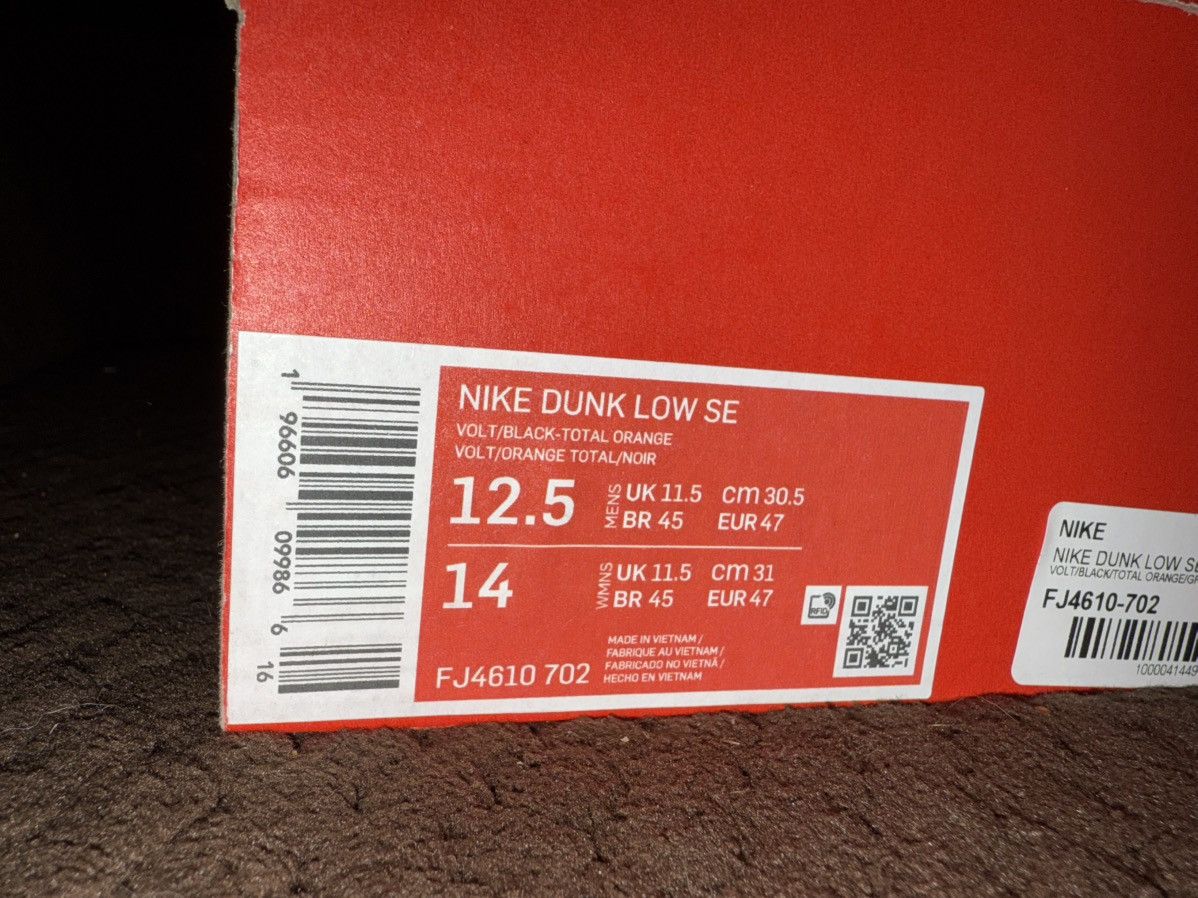 Nike Nike Dunk Low SE “Splash Volt” NEW w/ Box! glow-in-the-dark! Size US 12.5 / EU 45-46 - 4 Thumbnail