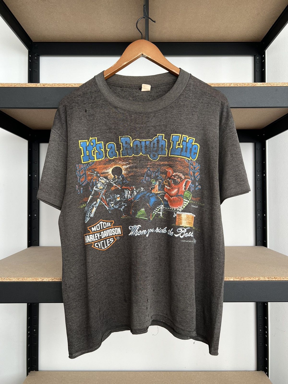 Harley Davidson Vintage 80s Harley Davidson A Rough Life Hog Pig T-shirt Size US L / EU 52-54 / 3 - 1 Thumbnail