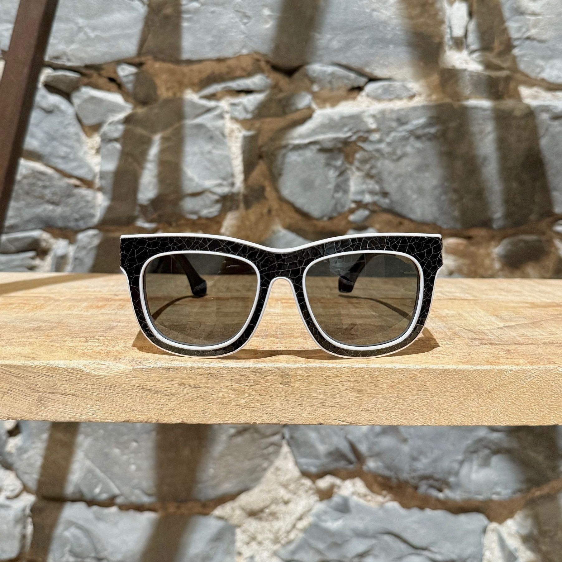 Balenciaga Balenciaga BA 0009 Cracked Effect Black White Sunglasses Size ONE SIZE - 2 Thumbnail