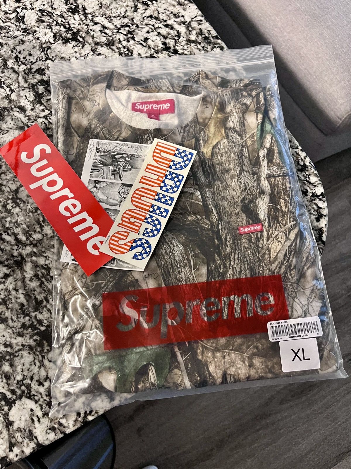 Realtree Supreme real tree tee Size US XL / EU 56 / 4 - 1 Thumbnail